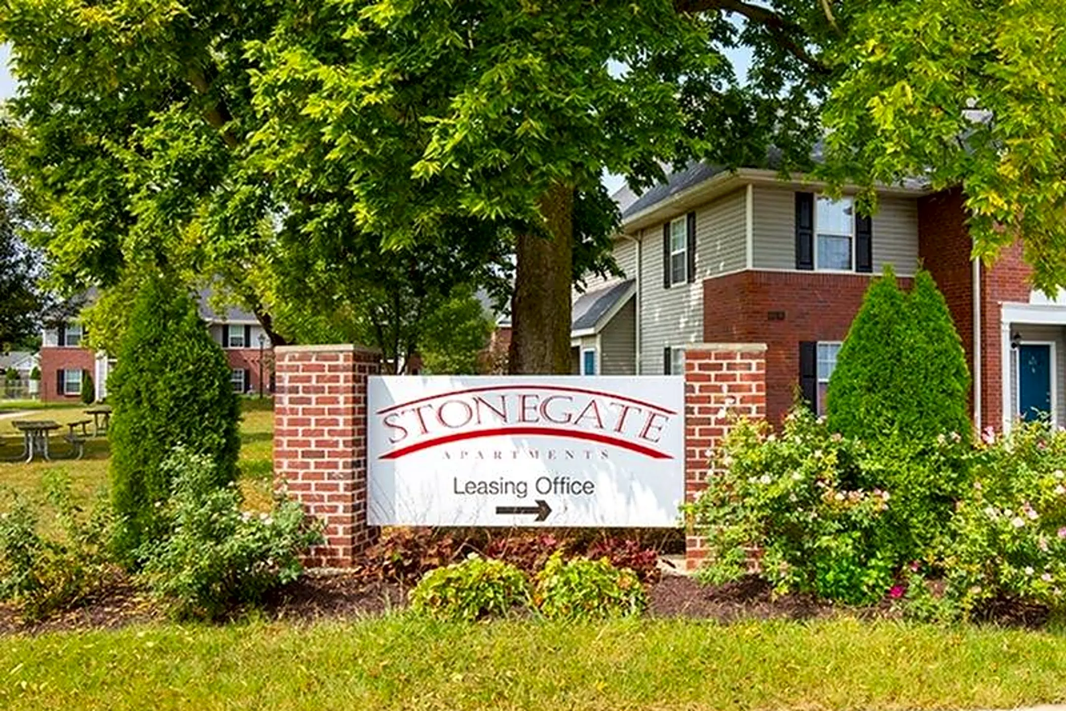 Stonegate Apartments Columbus In