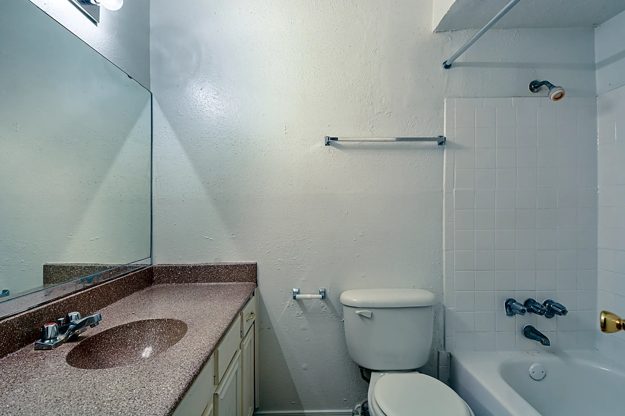 Bathroom - Arlington Place - Houston, TX