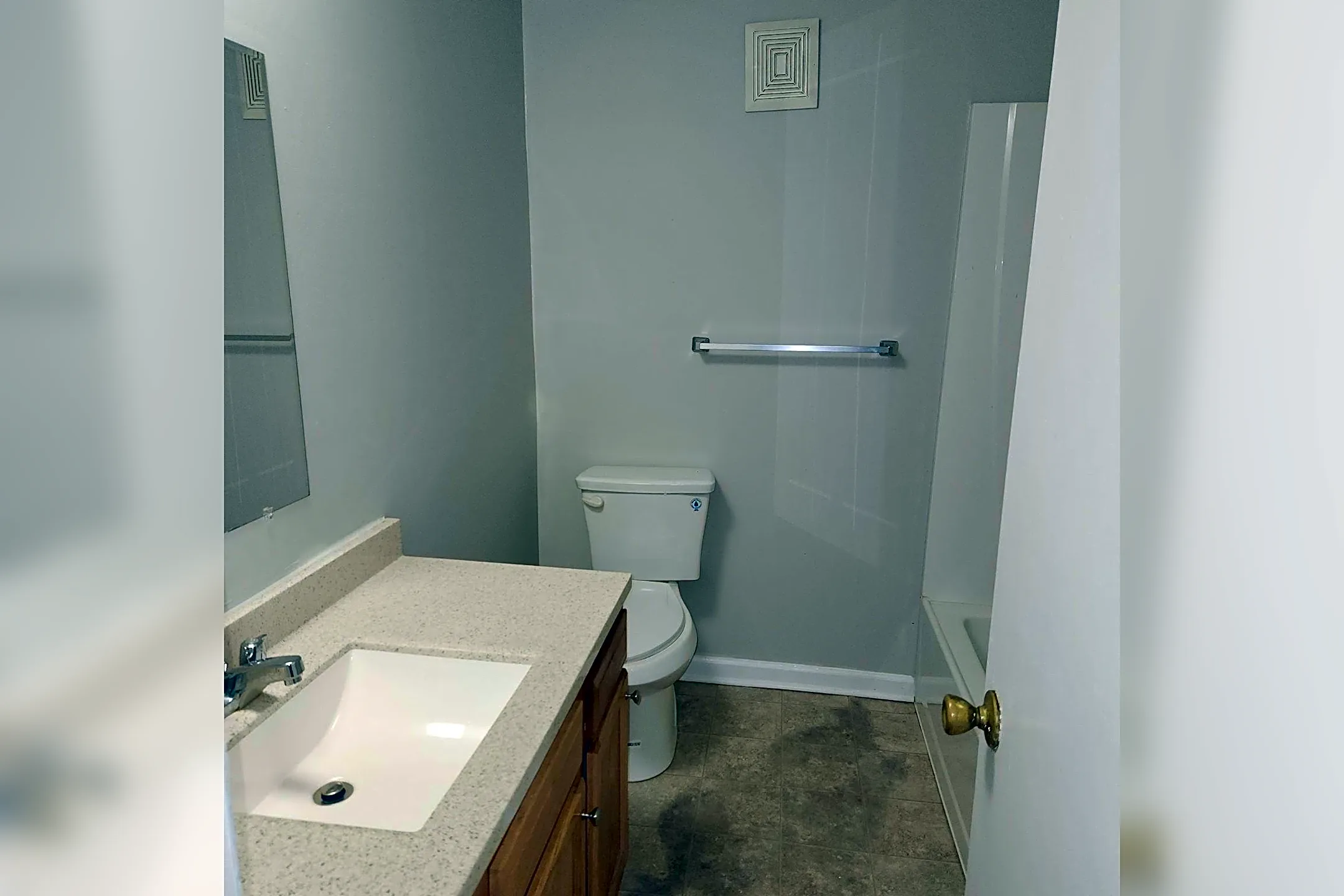 1316 Chinook Trail 1316 Chinook Trail unit 12 Frankfort, KY