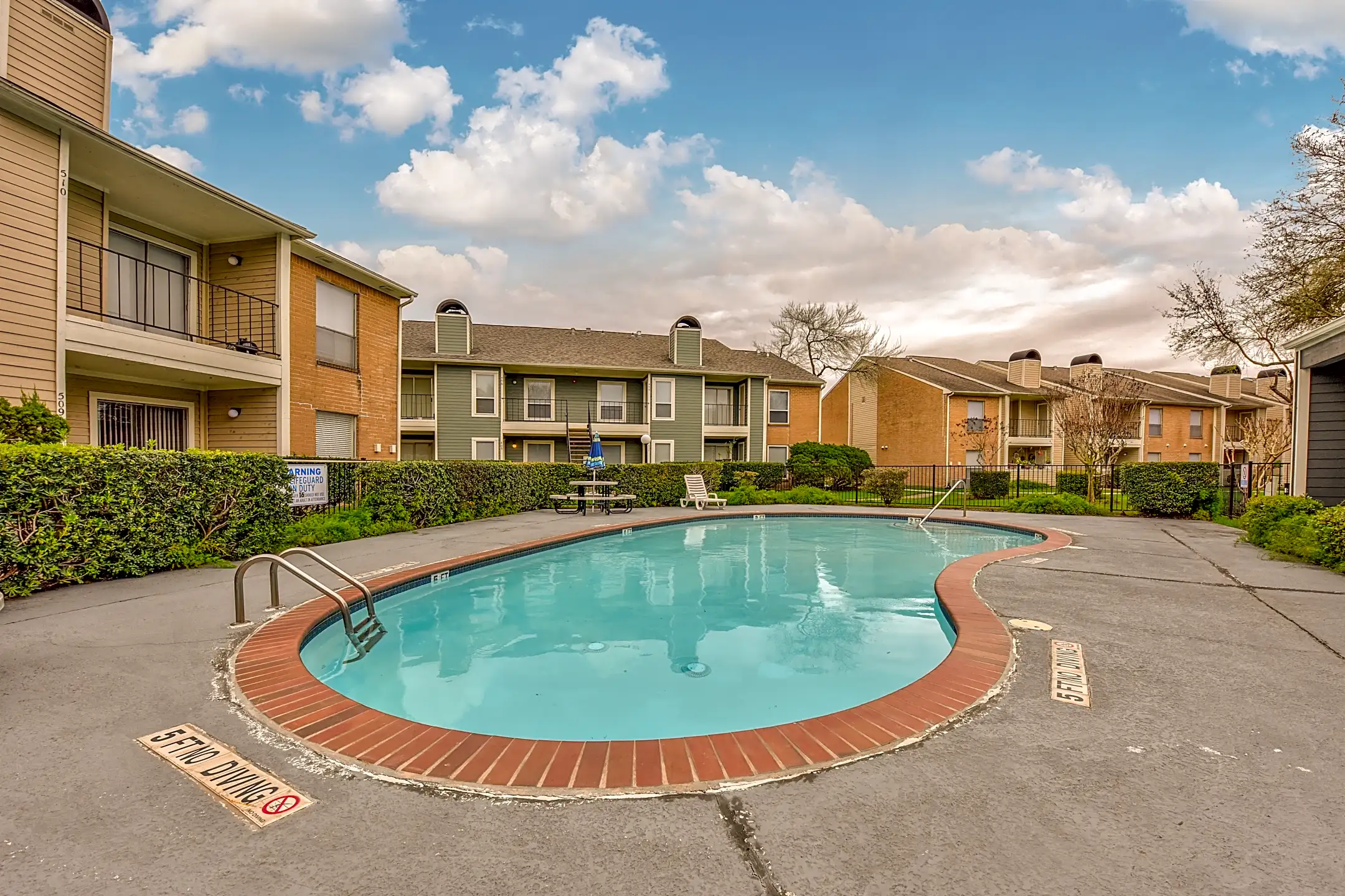 Greentree Apartments 502 East Sam Houston Parkway South Pasadena