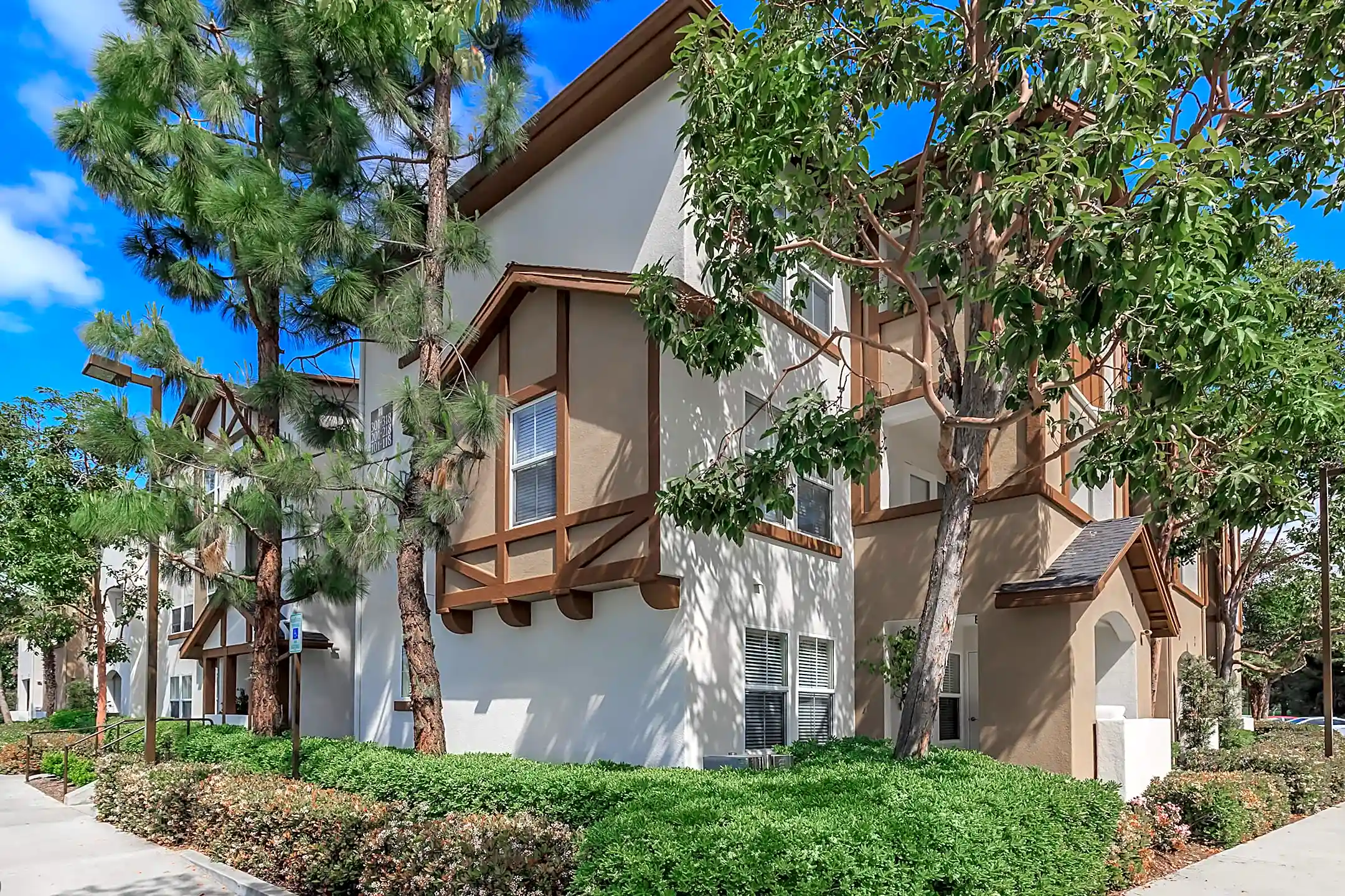 Heritage Park Senior Apartment Homes Apartments Ladera Ranch, CA 92694