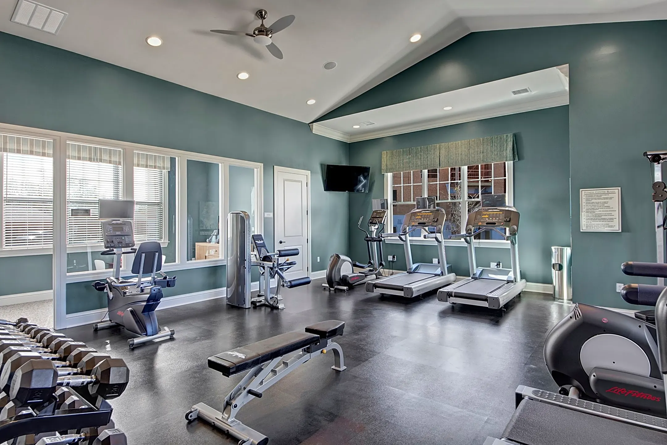 Creekside Apartment Homes 2401 W Omaha St Broken Arrow, OK