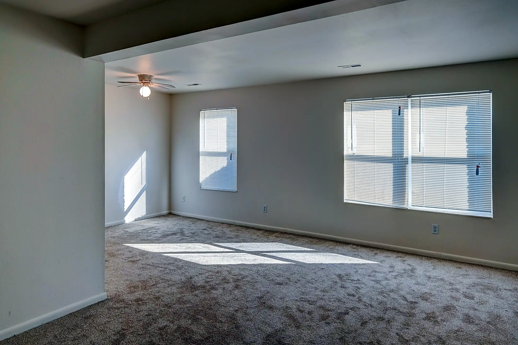 Pine Glen Apartments Indianapolis, IN 46227