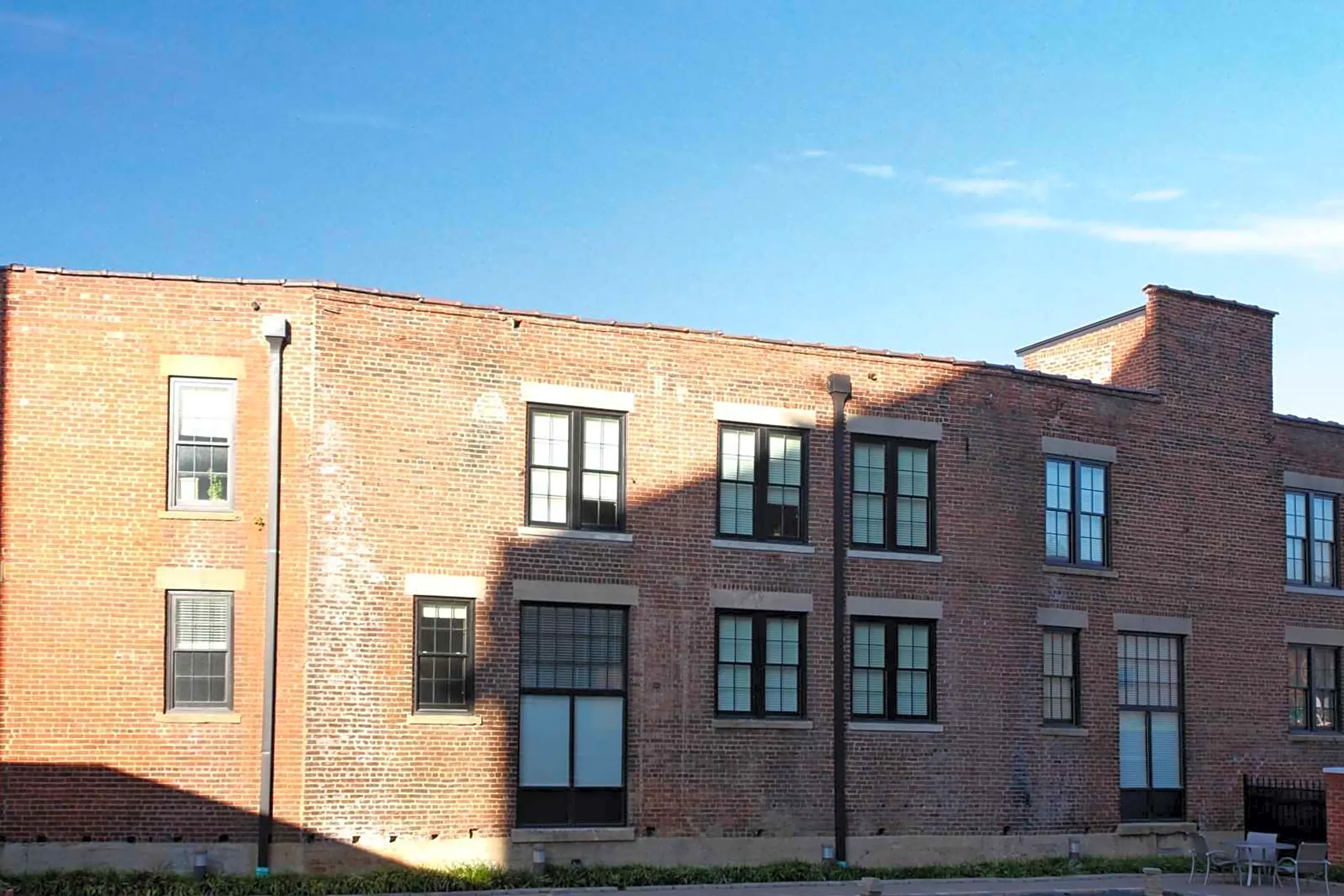 Atrium Lofts At Cold Storage