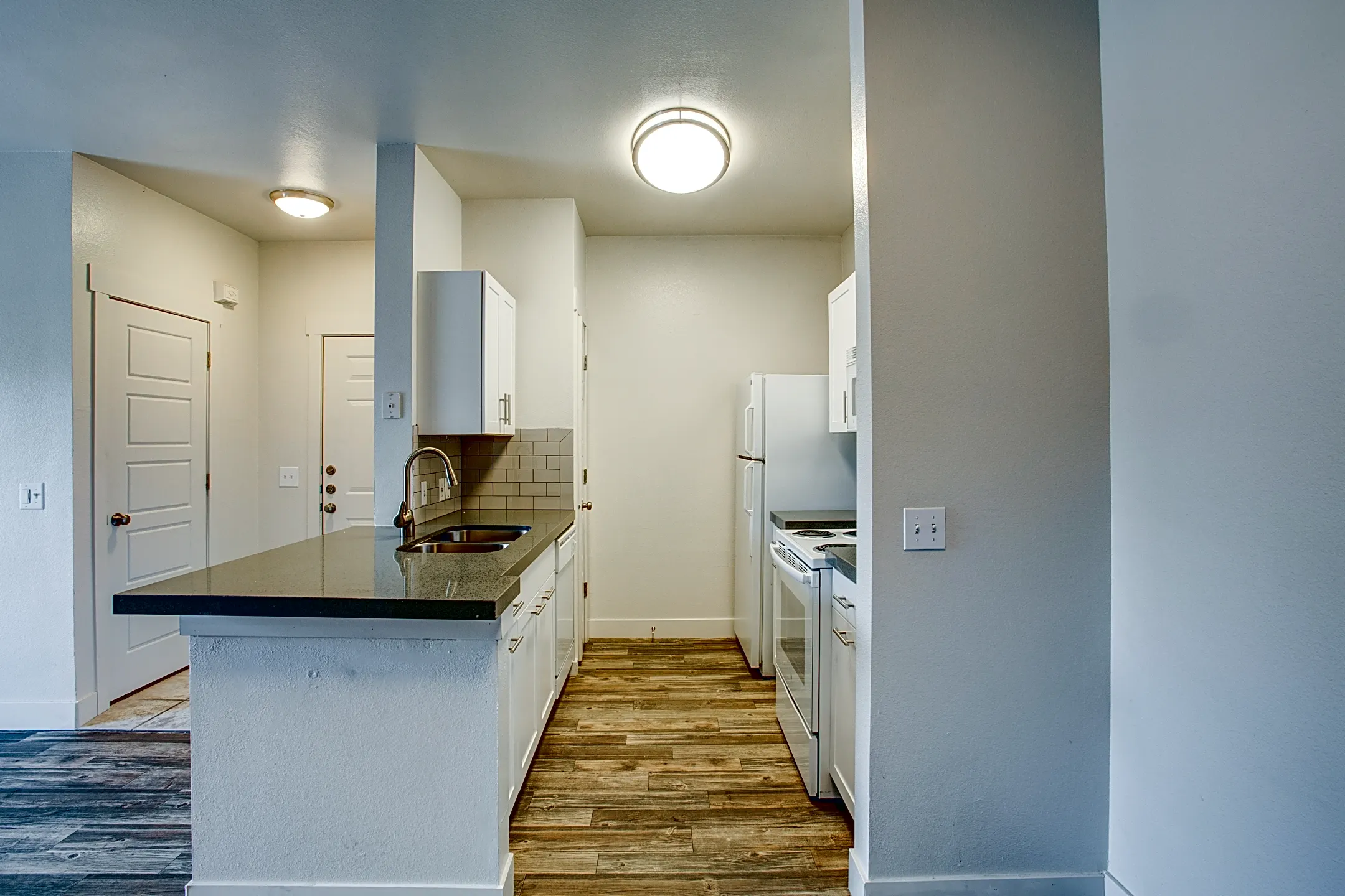 Preston Hollow 4150 South 300 East Salt Lake City, UT Apartments