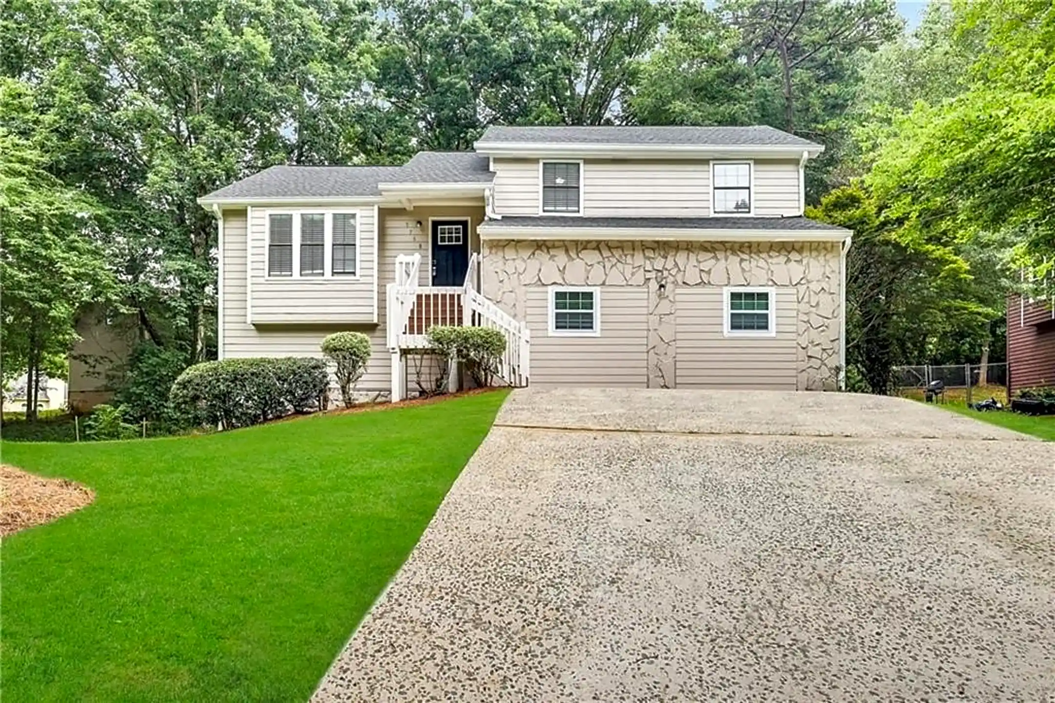 3768-spring-garden-ln-houses-stonecrest-ga-30038
