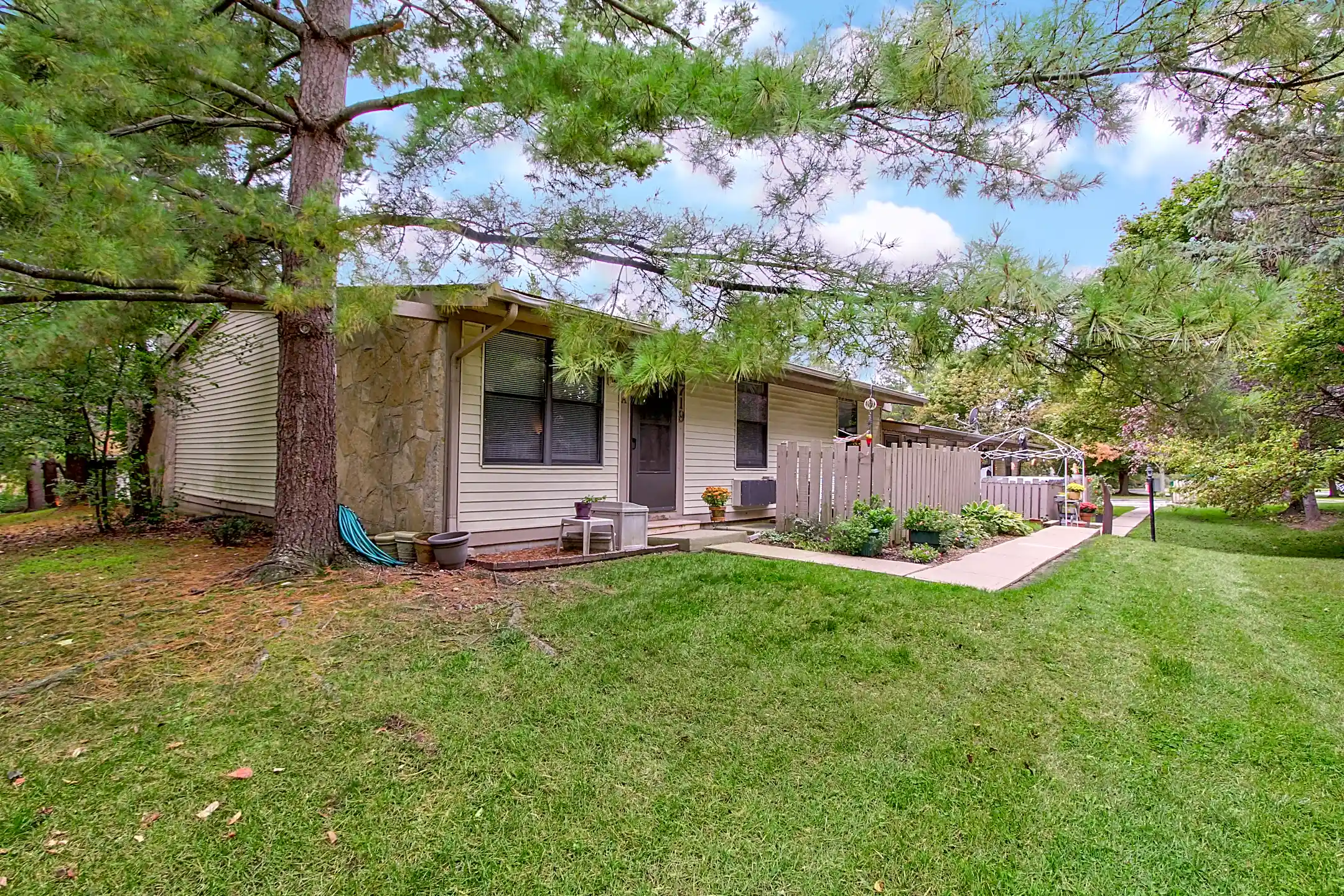 Forest View Apartments 1727 Montgomery Ct Haslett, MI for Rent Rent.