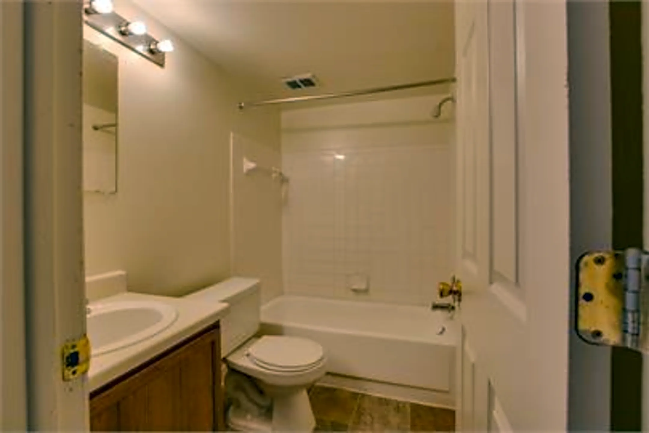 208 Cherry Hill Trail 208 Cherry Hill Trail unit 201 Inkster, MI