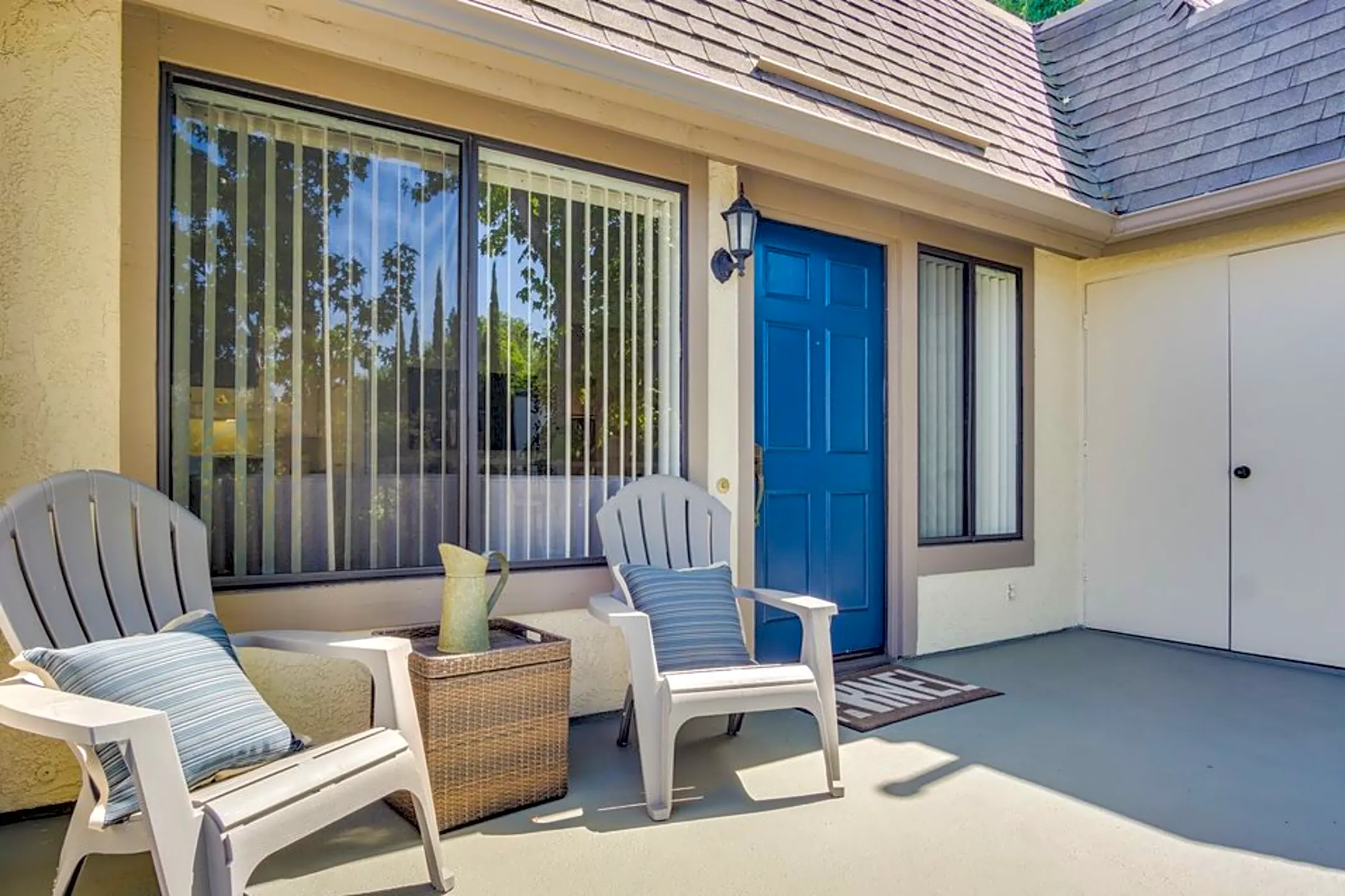 Wimbledon Glen 1142 Buckingham Dr Costa Mesa, CA Apartments for