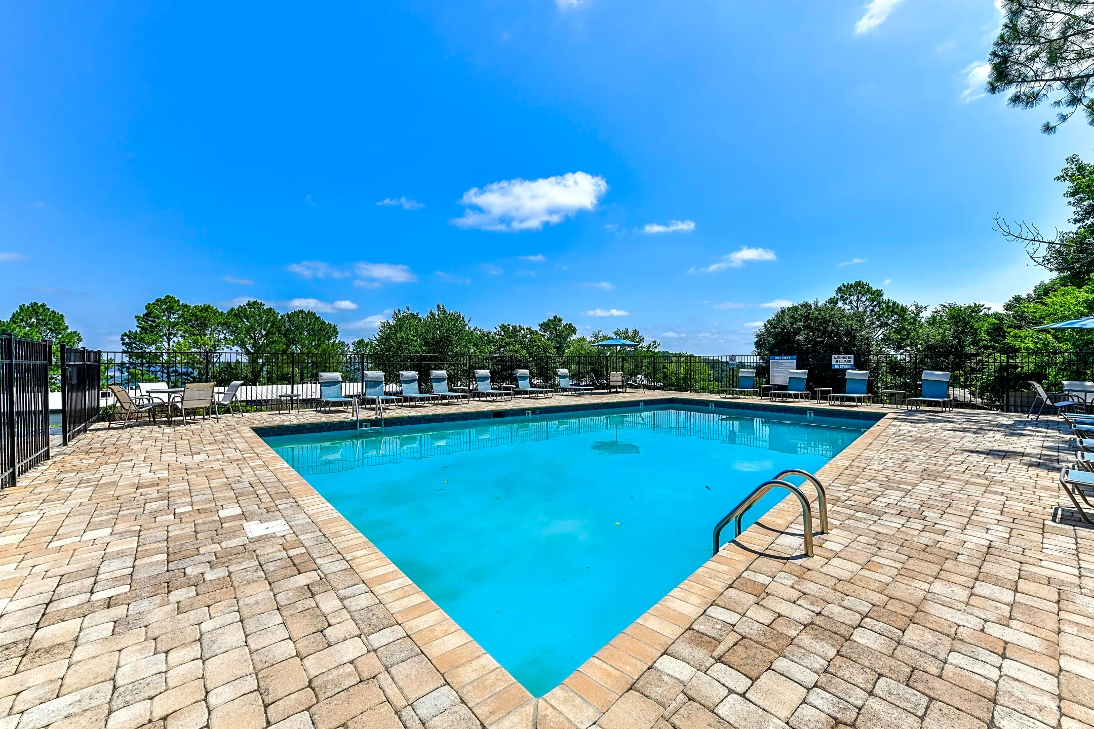 The VUE at Crestwood Apartments Birmingham, AL 35212