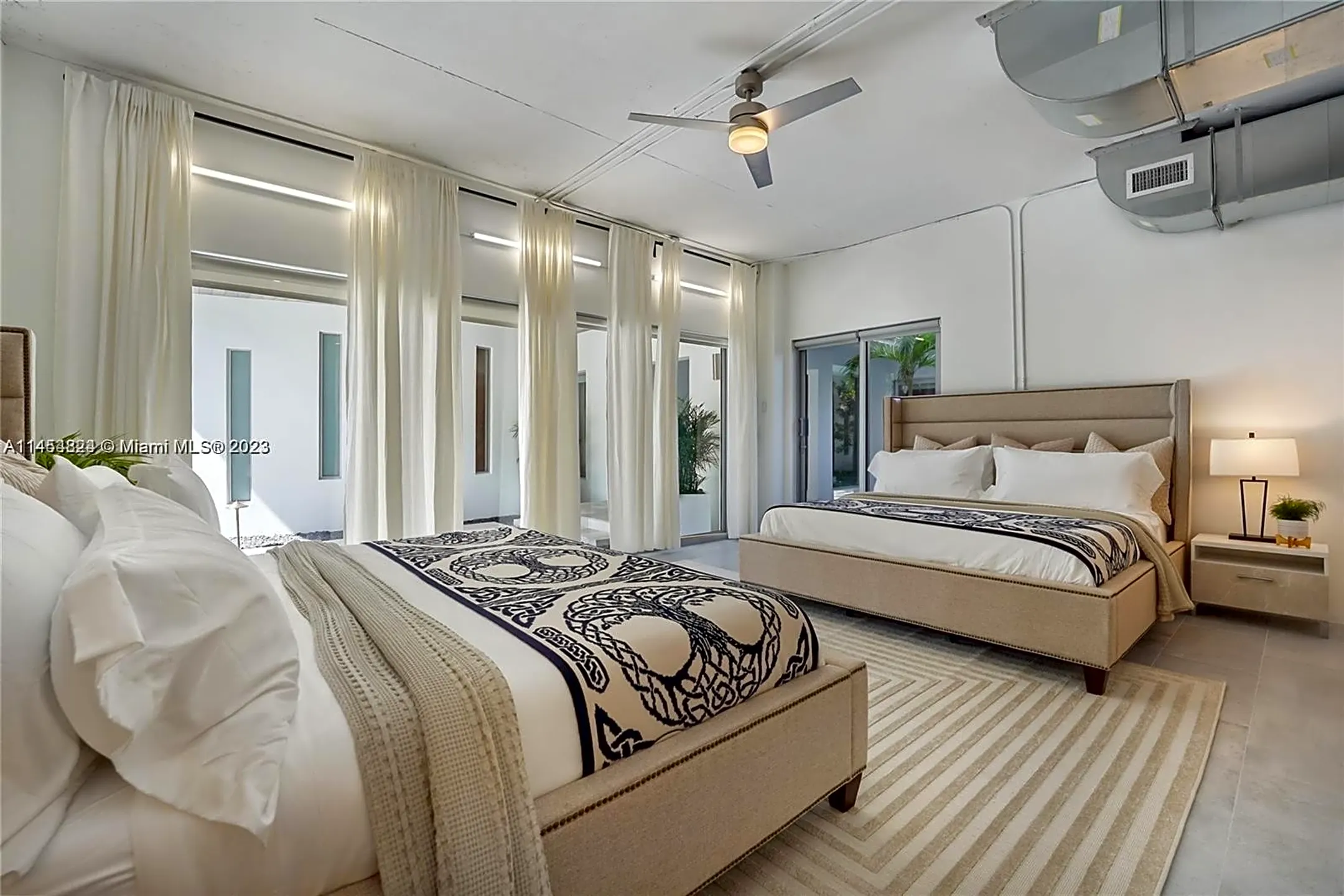 Bedroom - 5910 N Bayshore Dr - Miami, FL