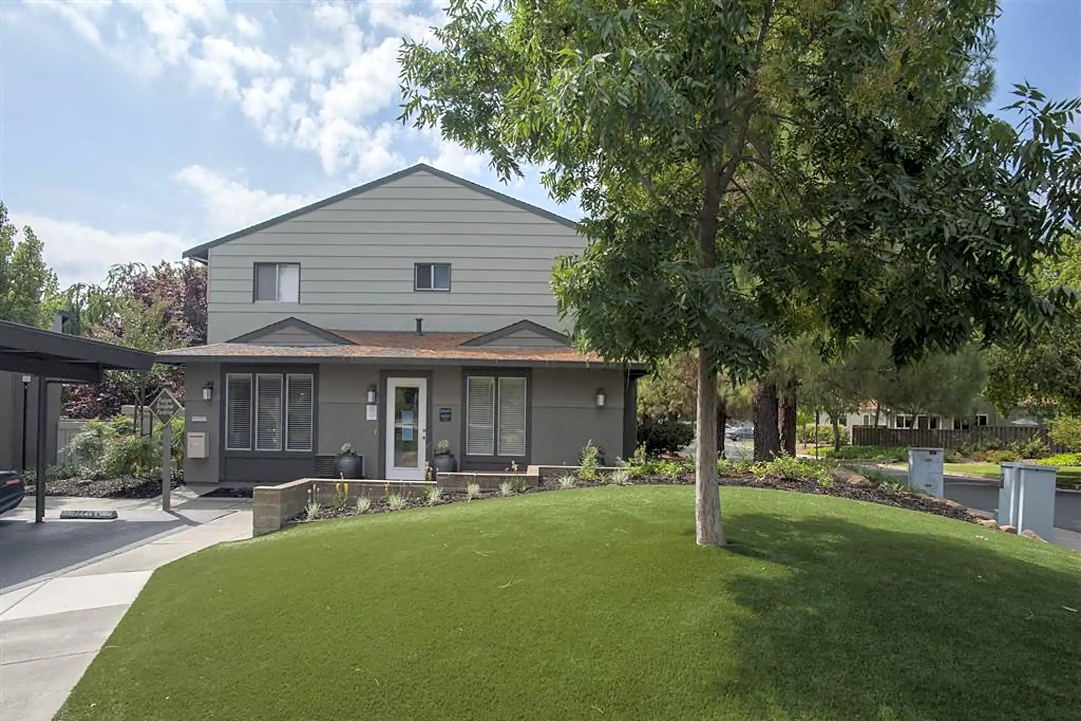 Valley Ridge Apartments 900 Roanoke Dr Martinez, CA Apartments for