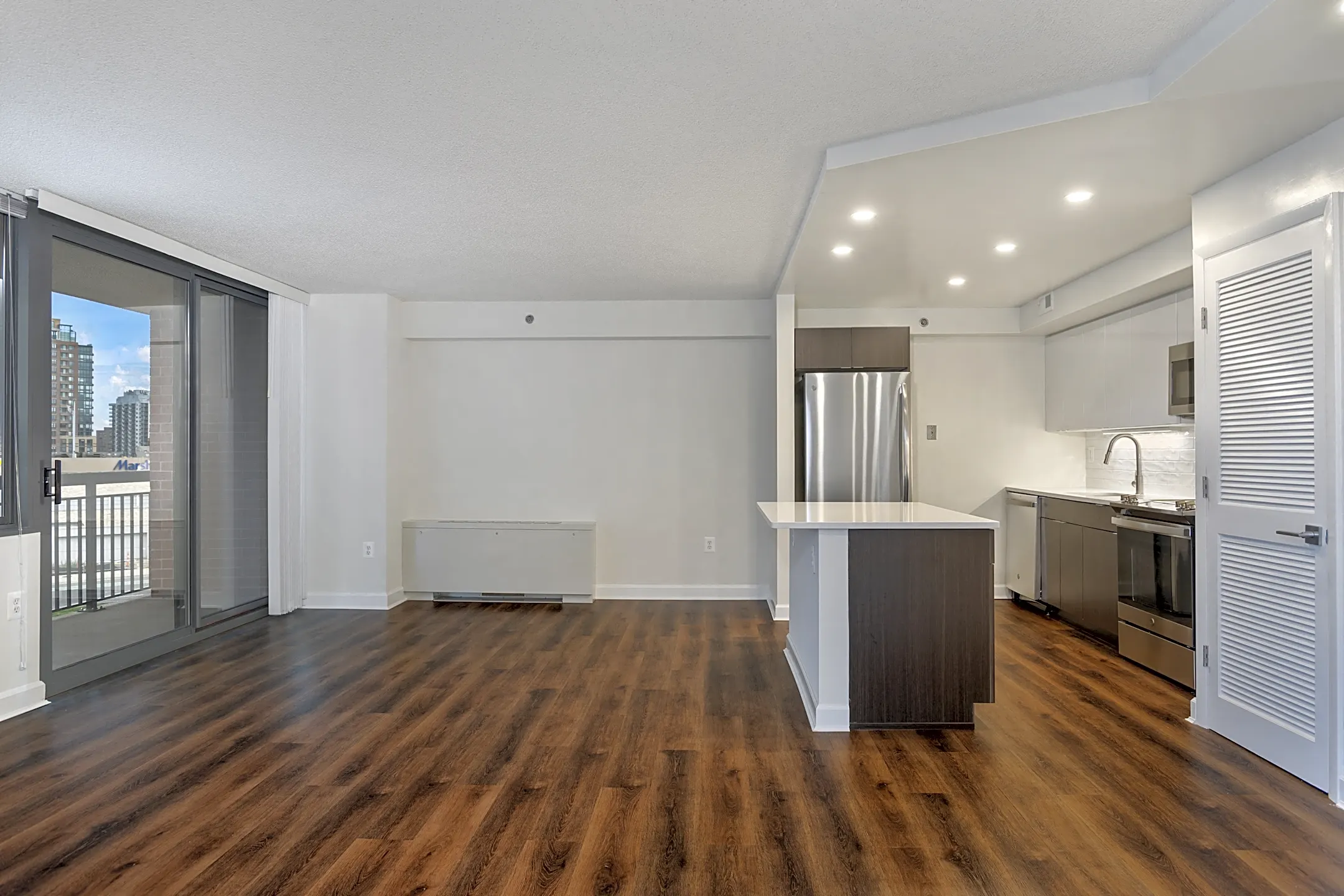 Park at Pentagon Row Arlington, VA 22202