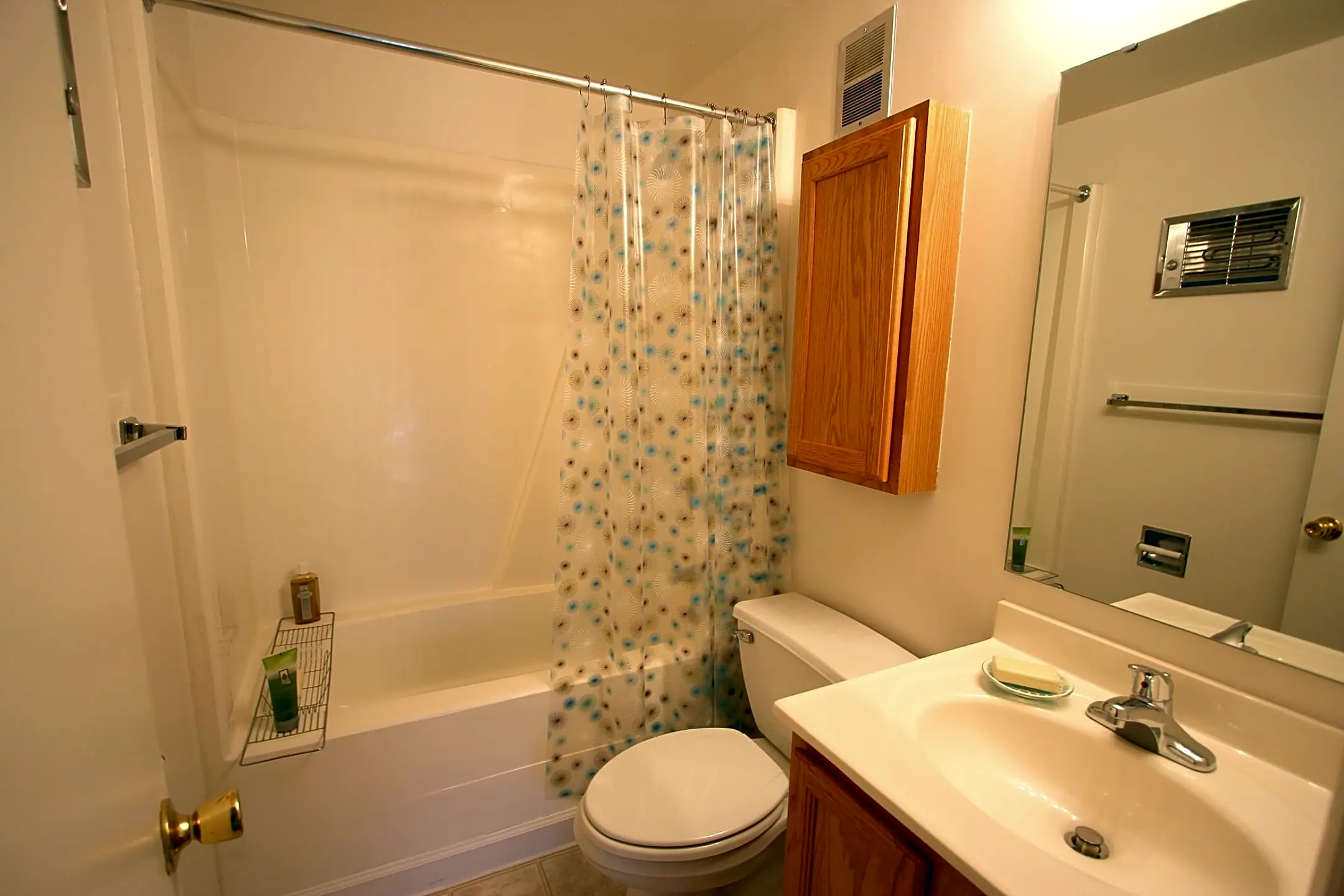 Turtle Creek Apartments Indianapolis, IN 46260