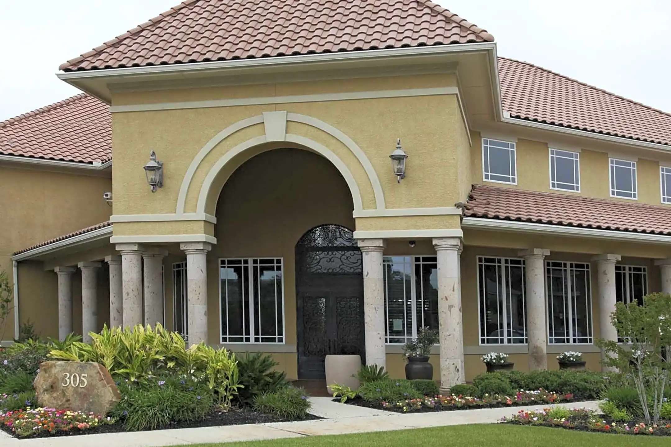 Callaway Villas - 305 Marion Pugh Dr College Station, TX Apartments