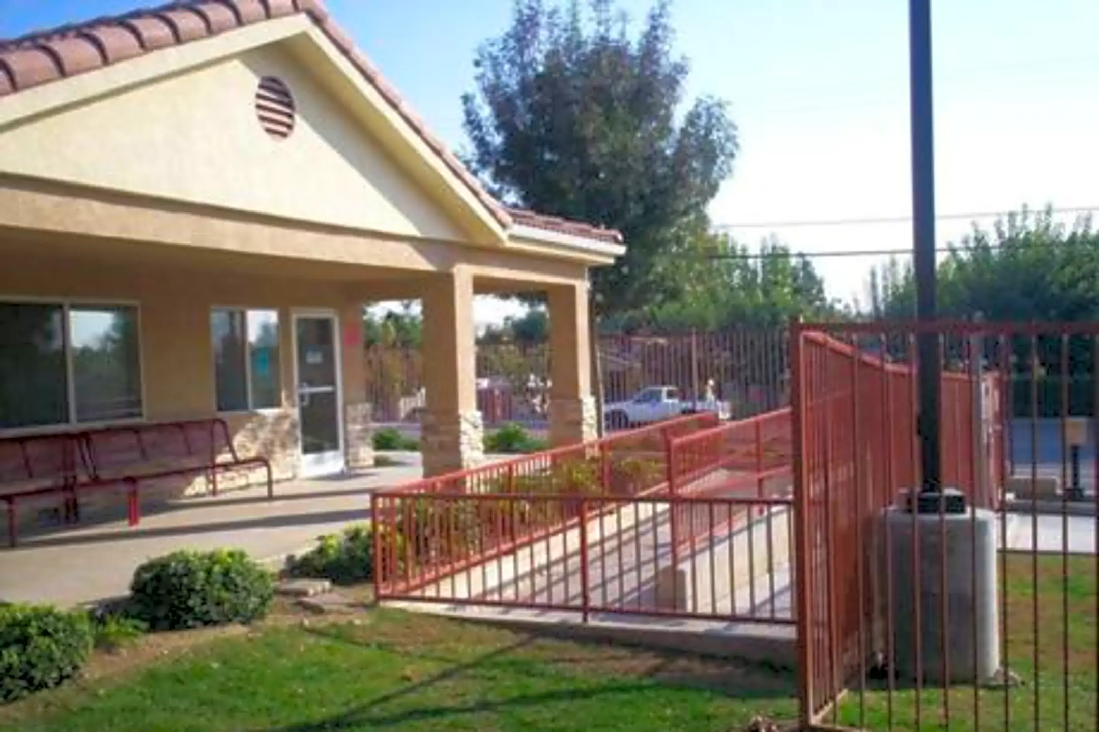 Quail Ridge Apartments 13600 E Parlier Ave Parlier, CA Apartments