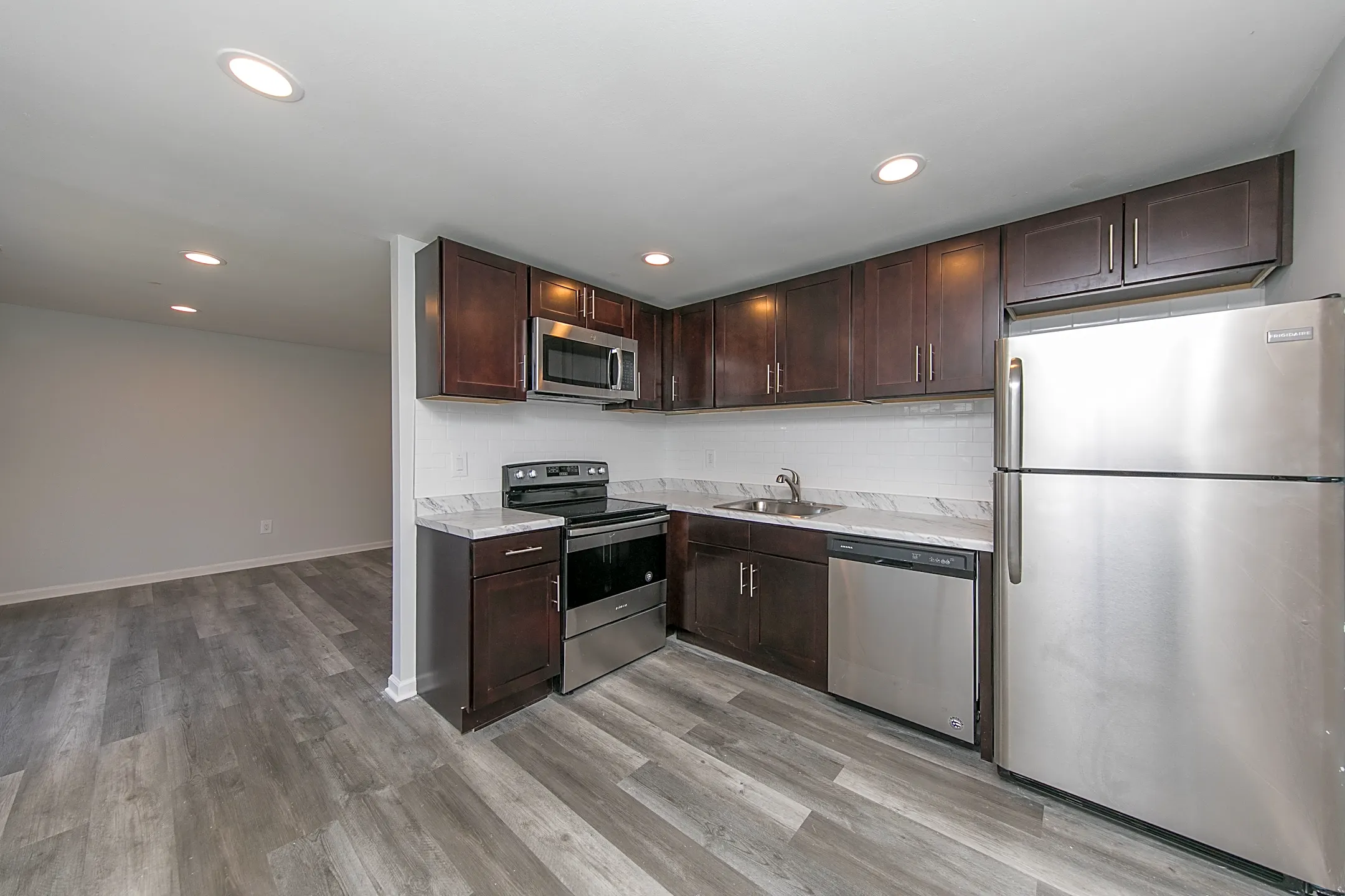 Olympus Apartments 10 Baker Blvd Marlton, NJ Apartments for Rent