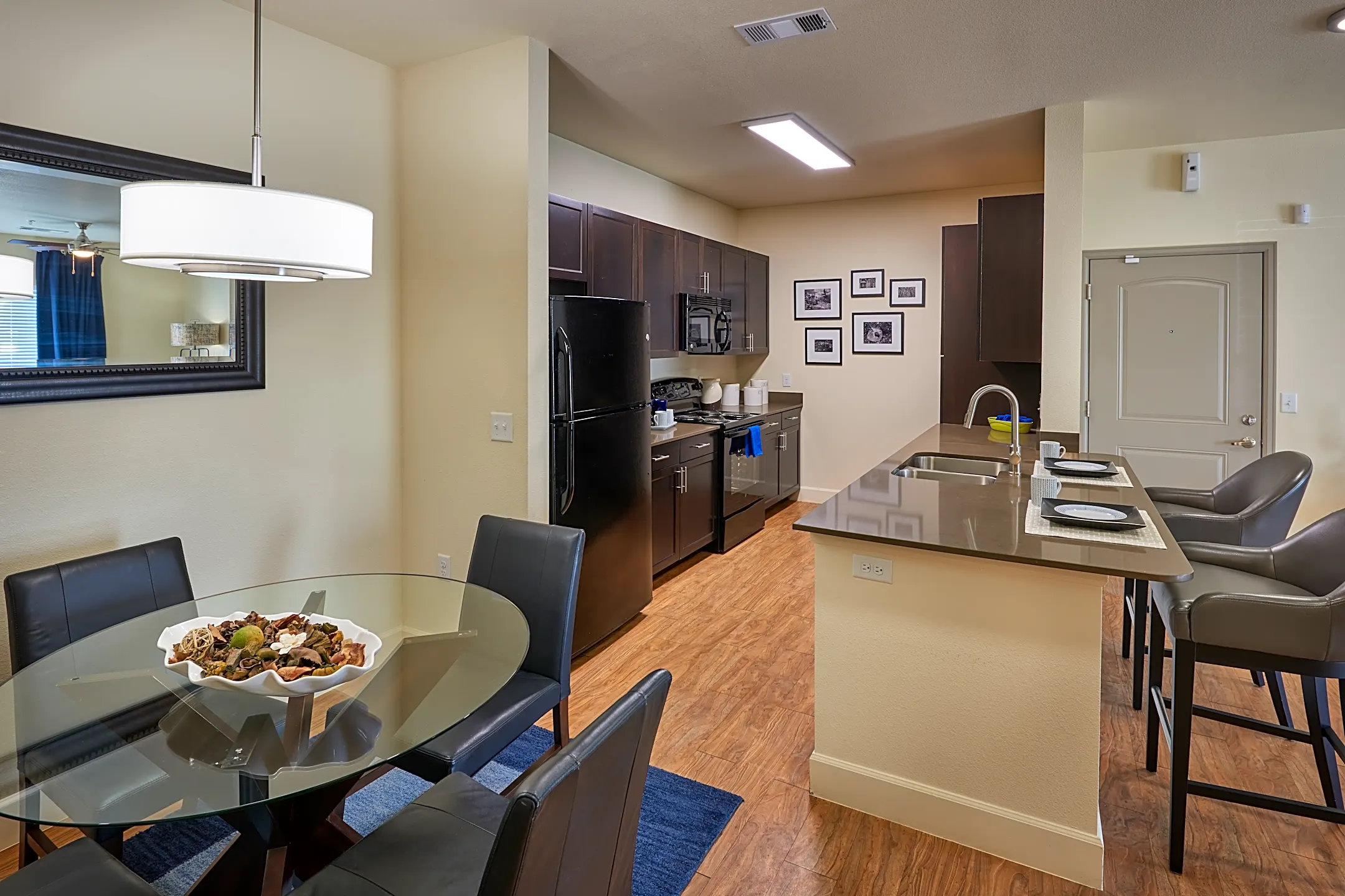 M2 Apartments Denver, CO 80123