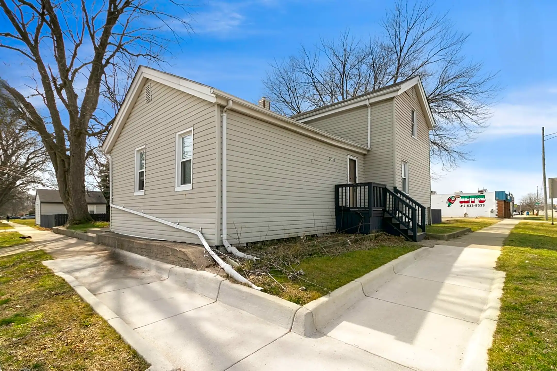 24311 Plymouth Rd Houses Redford, MI 48239