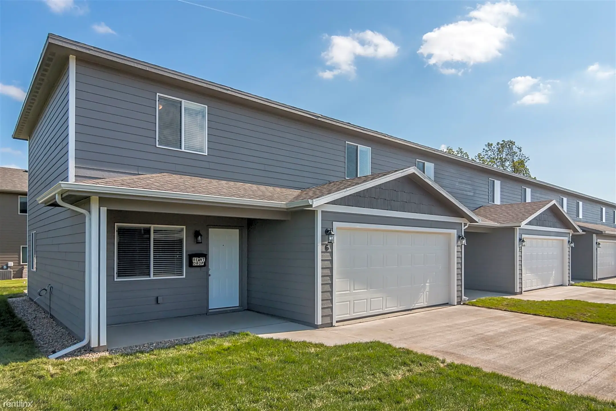 Tigerway Townhomes Apartments Harrisburg, SD 57032
