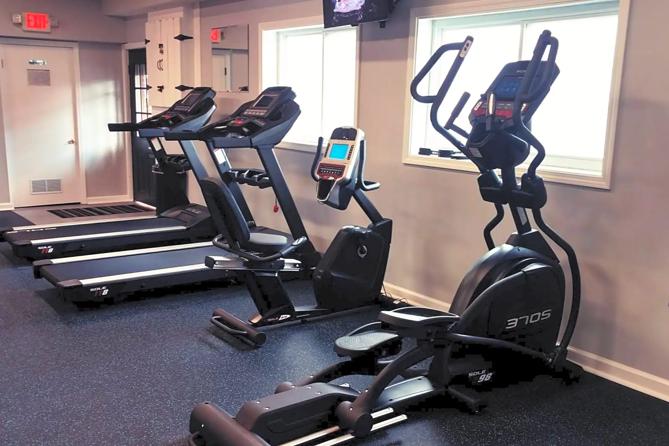 Fitness Weight Room - Lawn Village Apartments and Townhomes - Fairview Park, OH