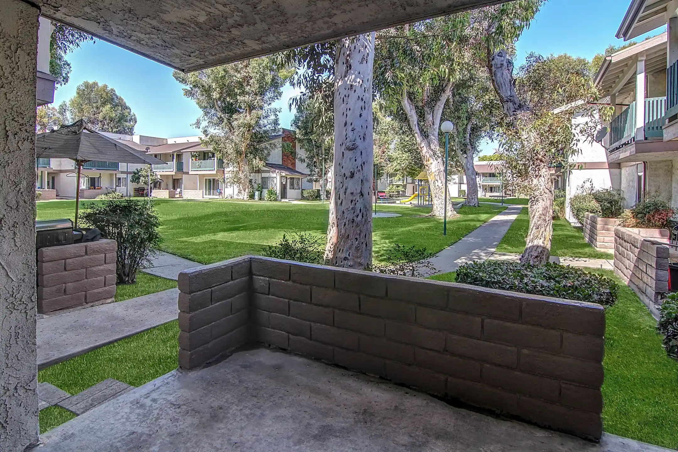 Esther Apartments Long Beach, CA 90813