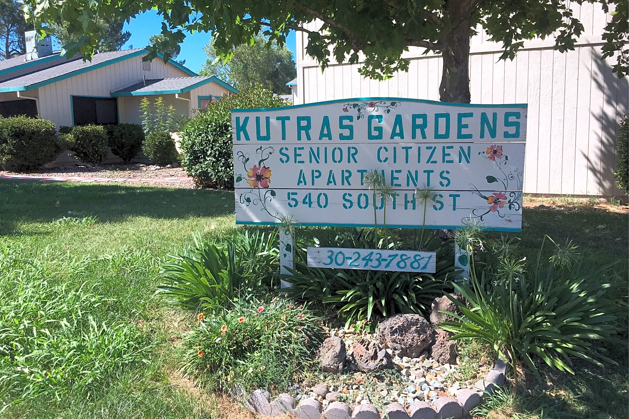 Pool - Kutras Gardens - Redding, CA