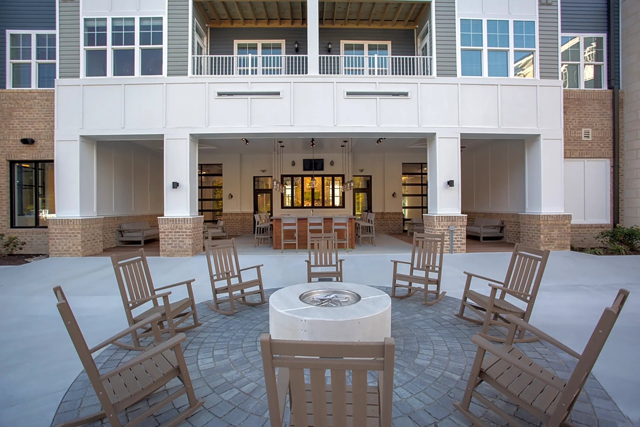 3800 Acqua Apartments 1200 Bridgeport Way Suffolk, VA Apartments