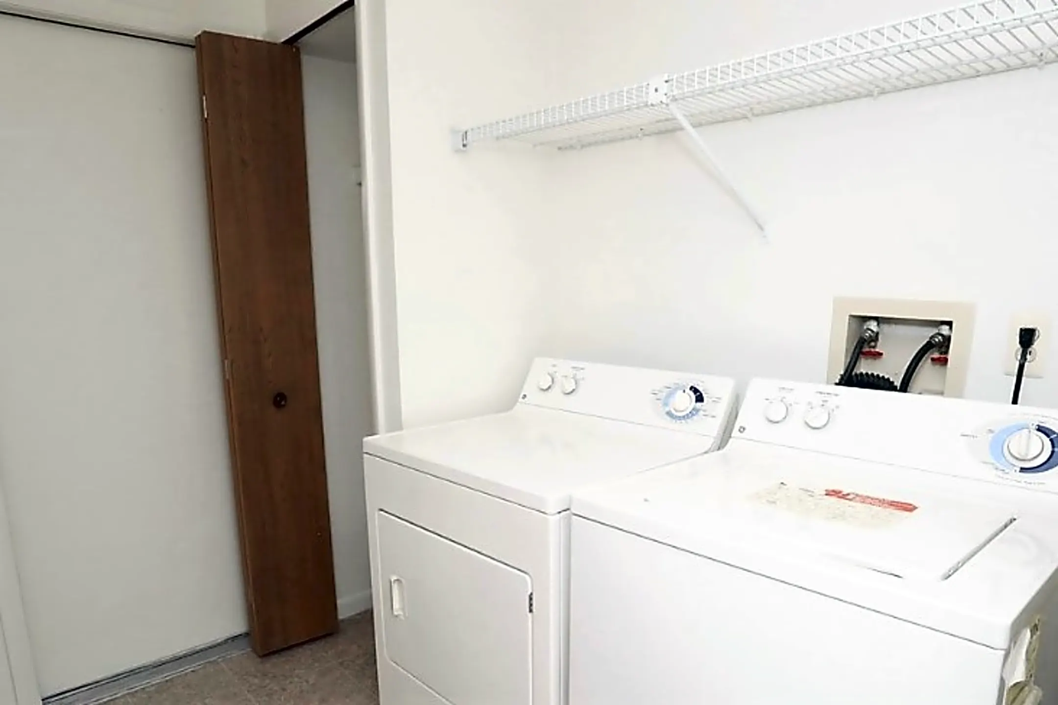 Birchwood Pointe Apartments 1500 Wood Pointe Ln Midland, MI