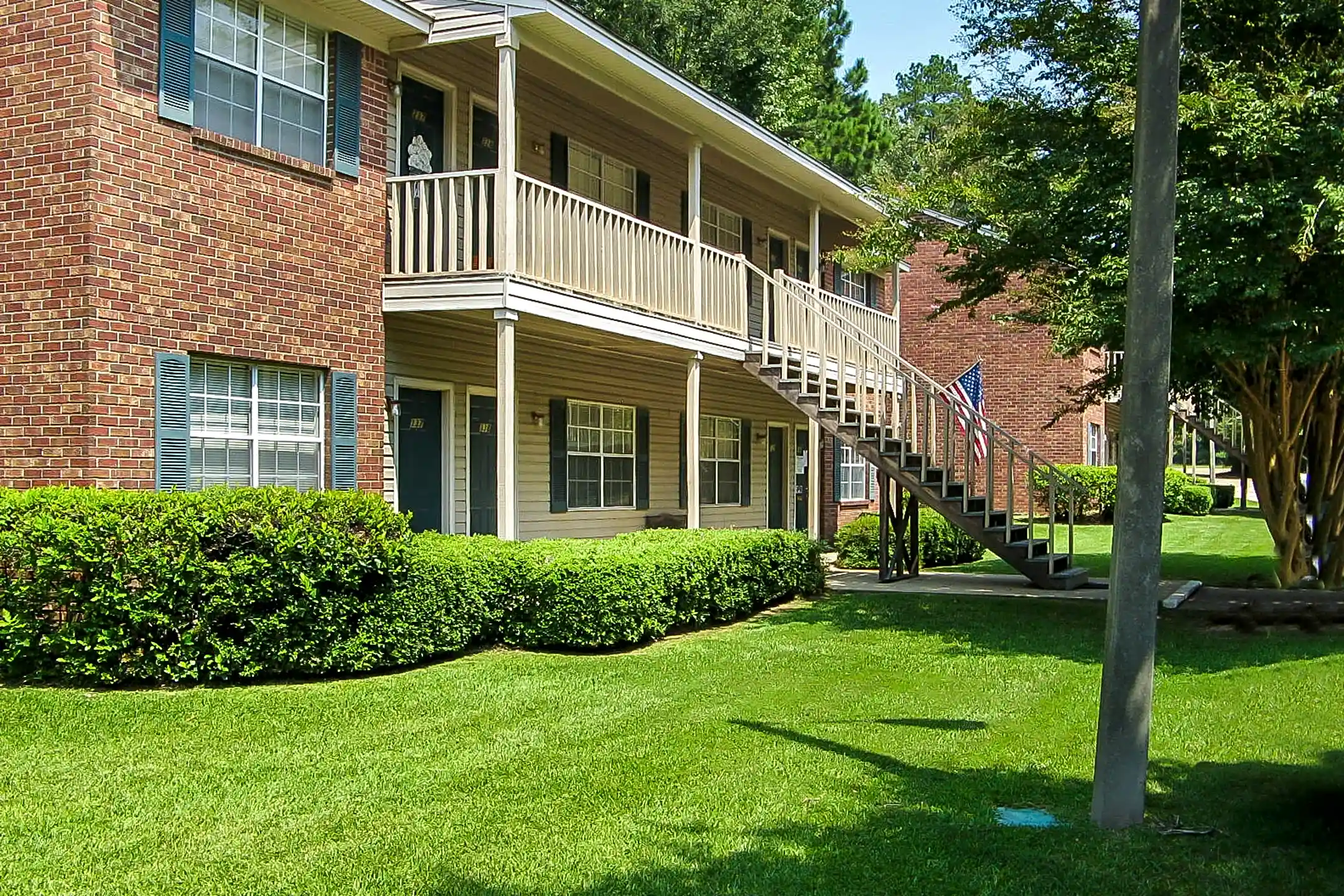 Parkwood Apartments 455 Crossgates Blvd Brandon, MS Apartments for