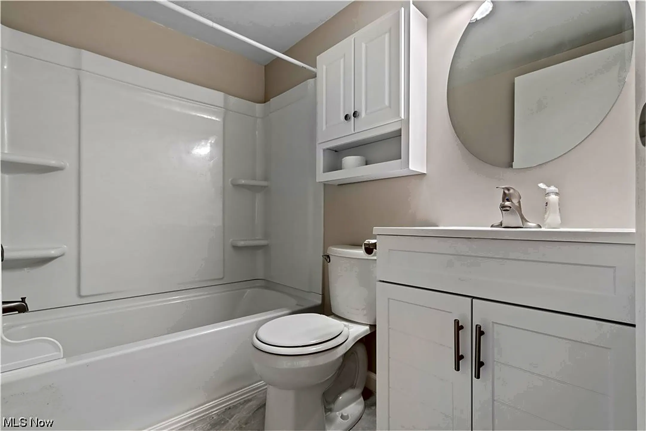 624 Highland Dr Apartments Lodi, OH 44254