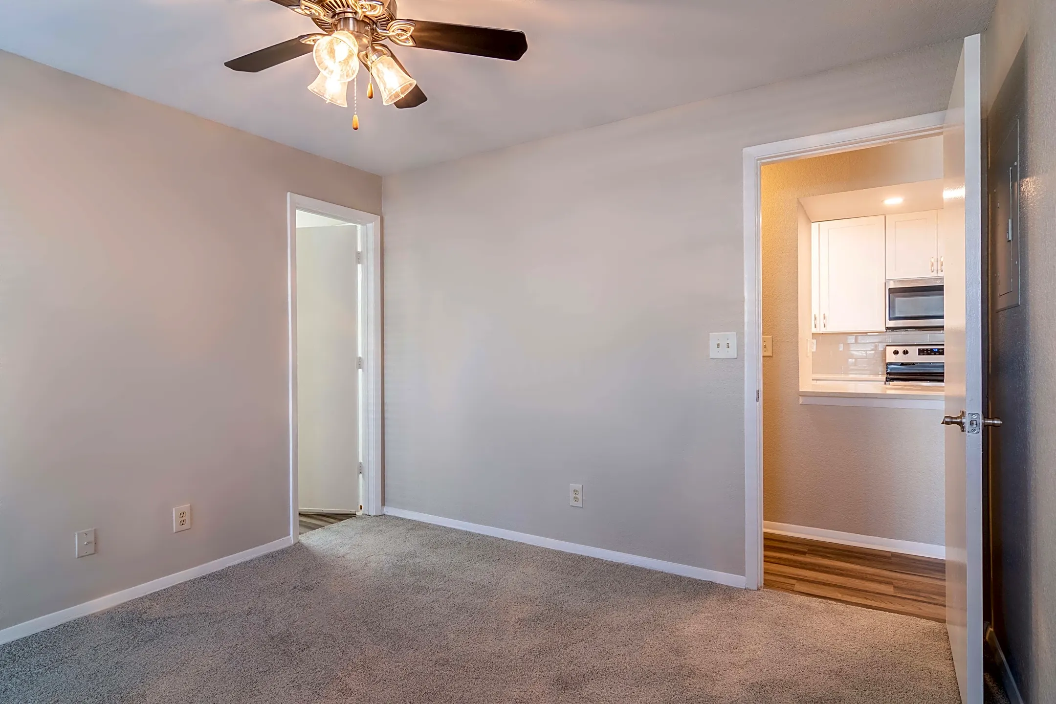 The Collier Collective 2100 Defoors Ferry Rd Nw Atlanta, GA