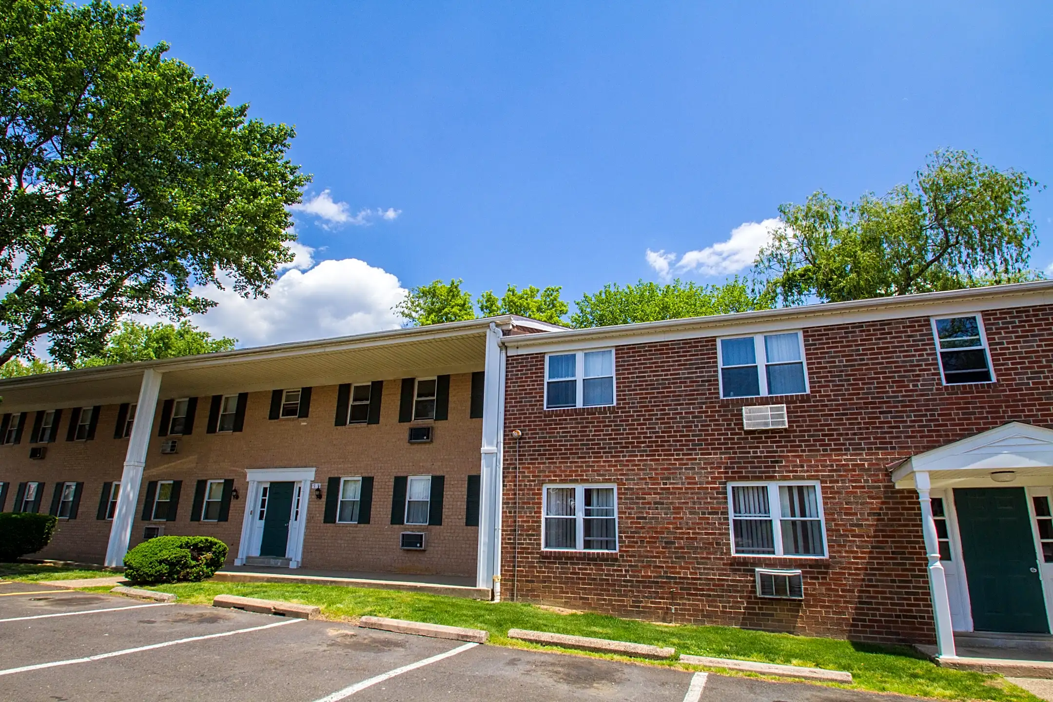 Americana Apartments 371 Plaza Blvd Morrisville, PA for Rent Rent.
