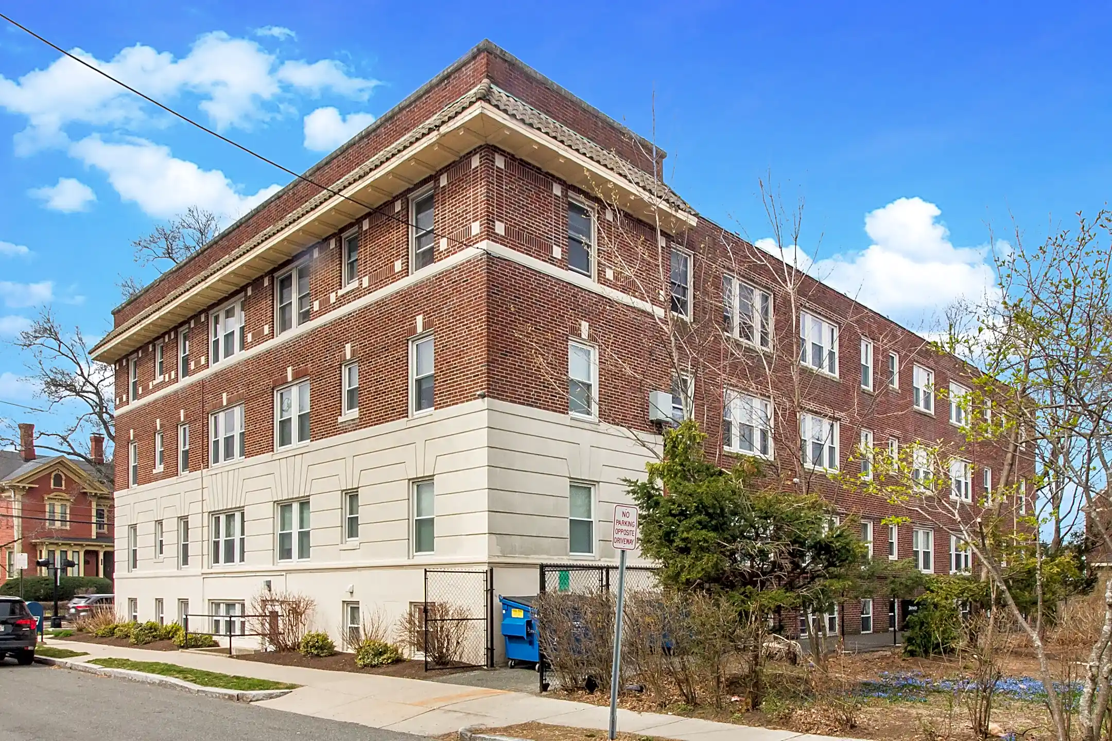 119 W Wyoming Ave Apartments Melrose, MA 02176