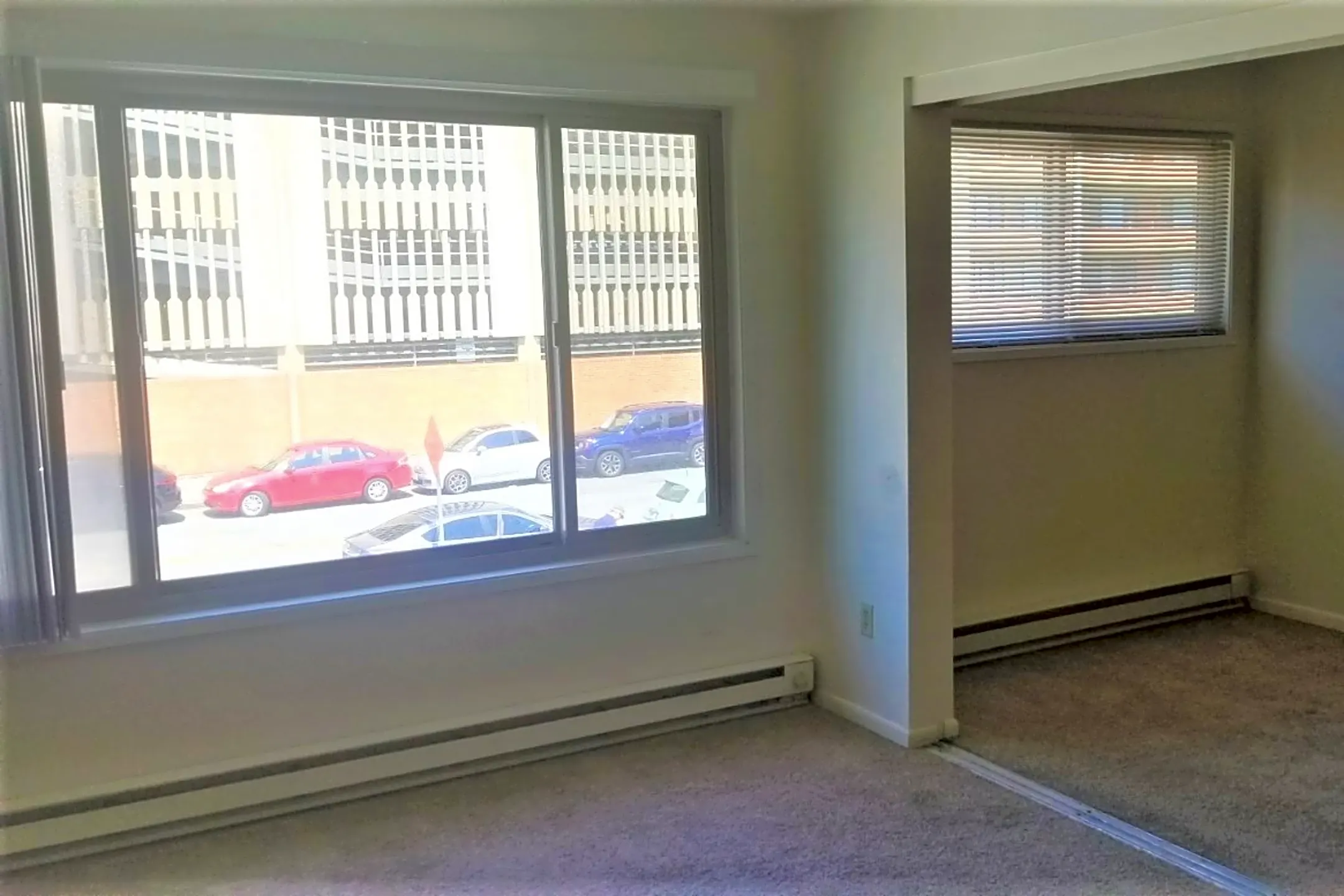 Buccaneer Apartments 4236 11th Ave Ne Seattle, WA Apartments for