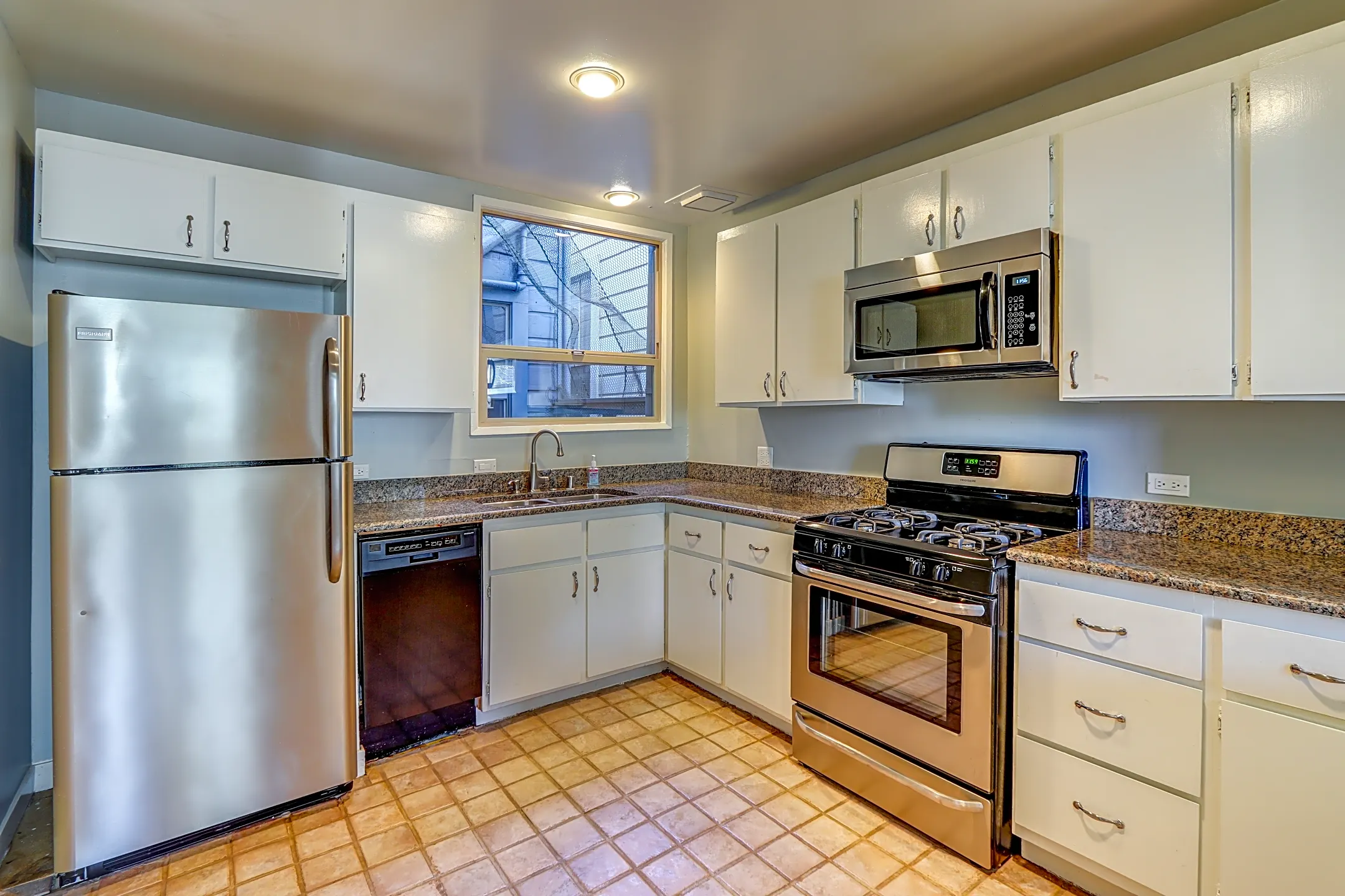 Kitchen - Magland Arms Apartments - San Francisco, CA