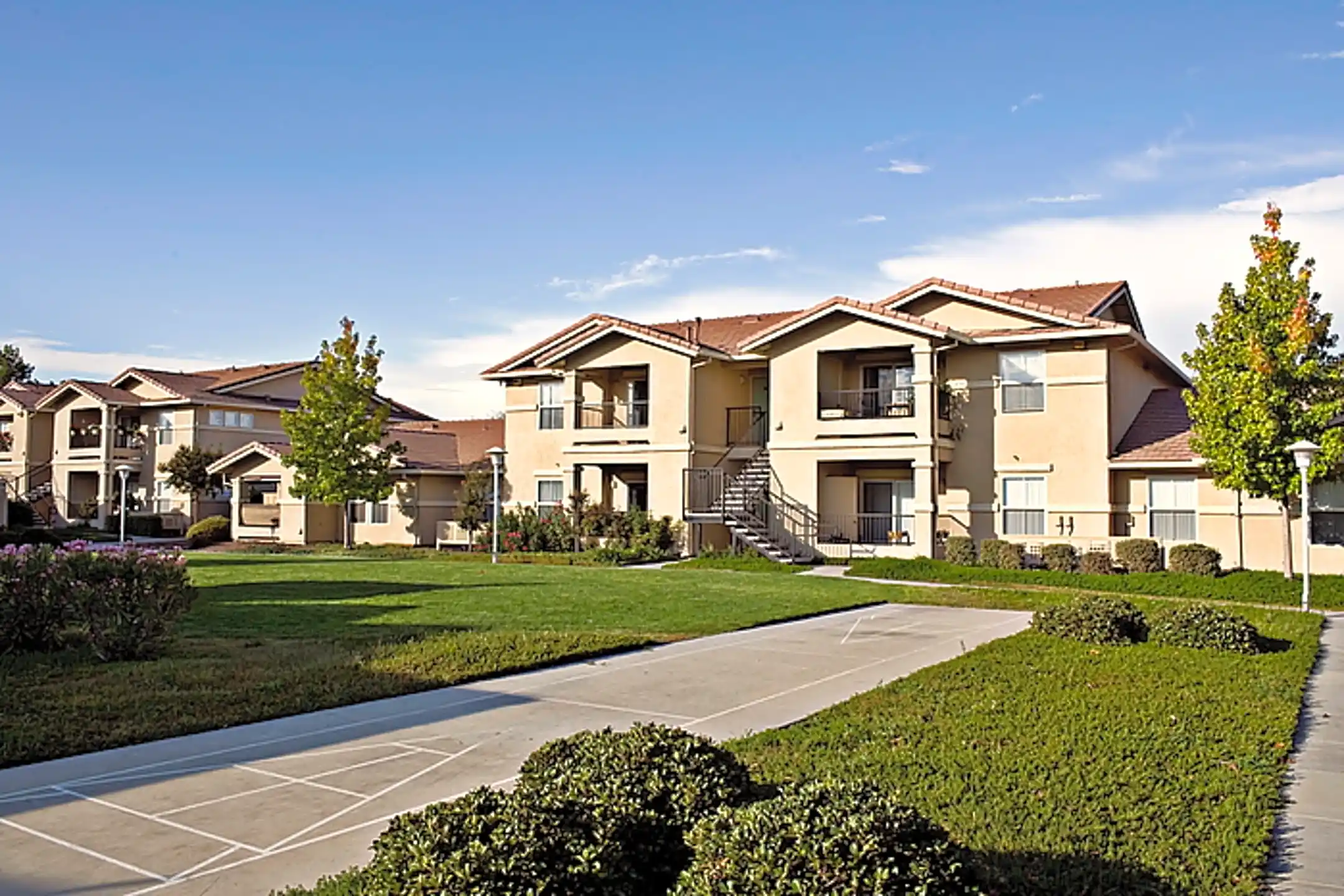 Saratoga Senior Apartments Vacaville Ca