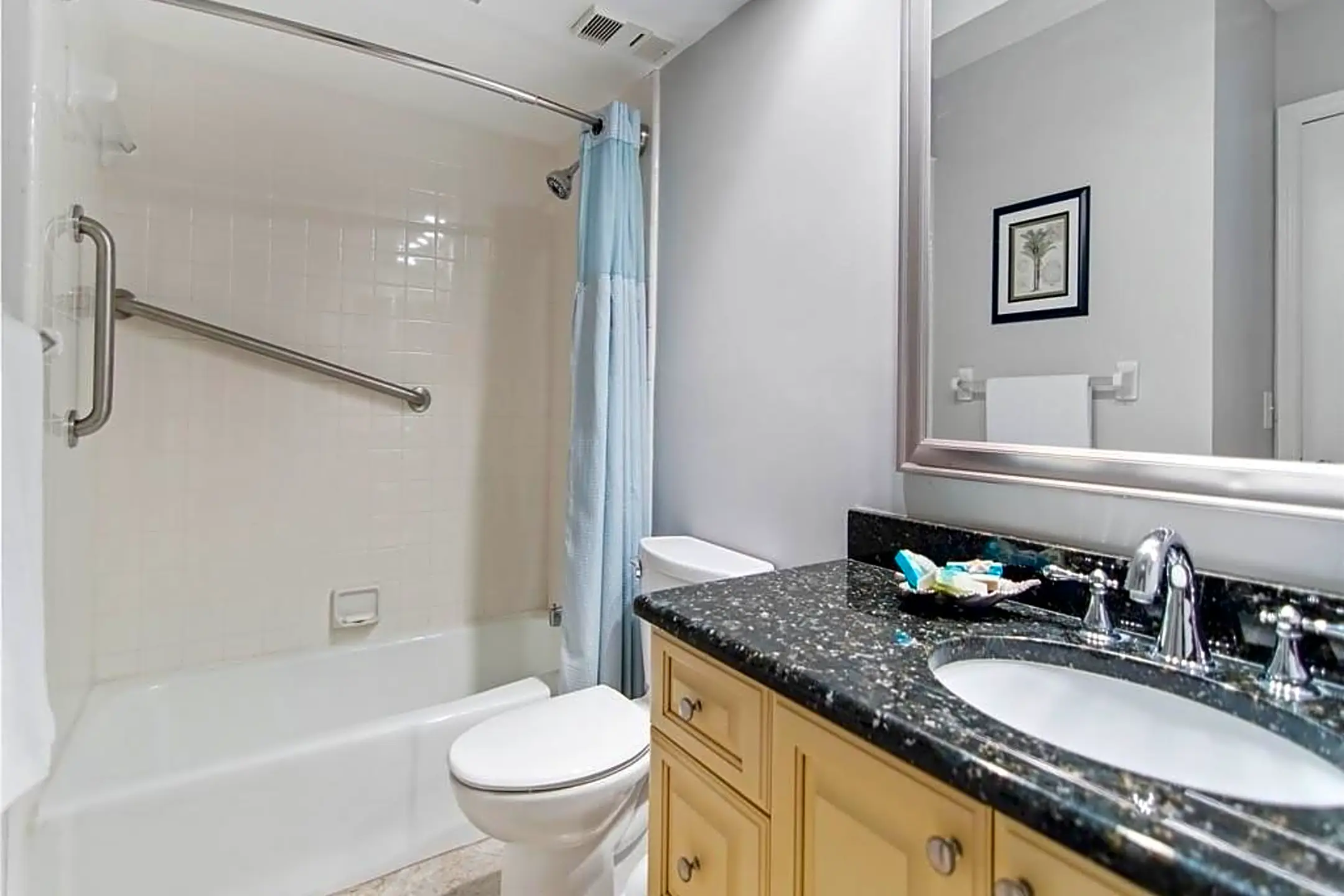 Bathroom - 1026 Flamevine Ln #205 - Vero Beach, FL