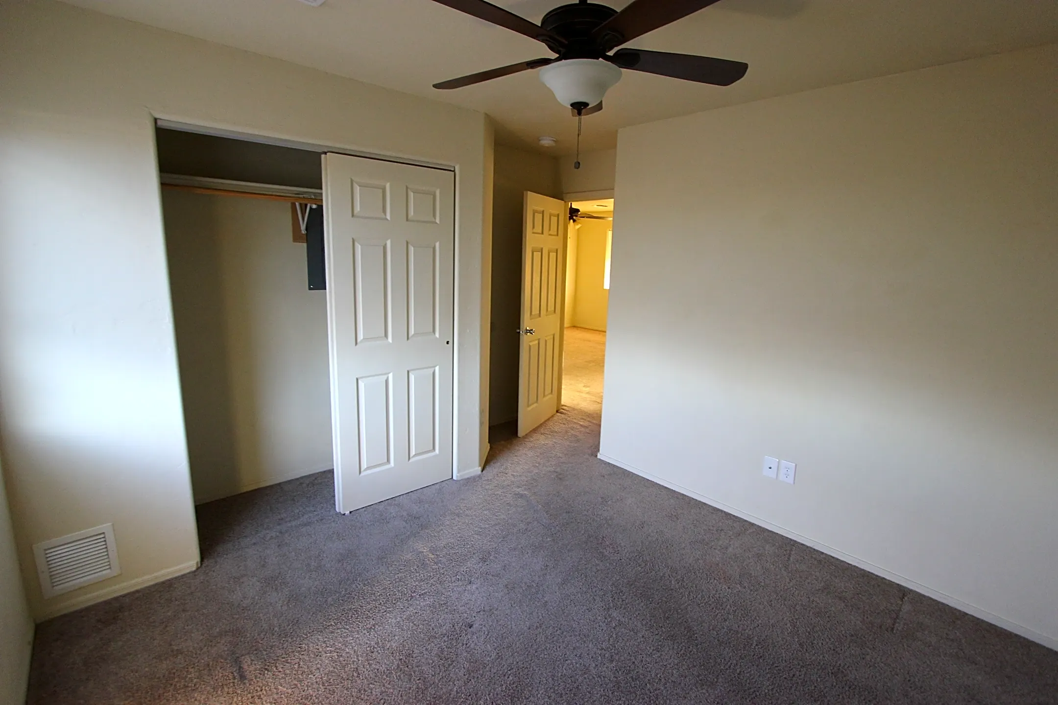 3333 W 8th St 3333 W 8th St unit COMMERCIALWE Thatcher, AZ