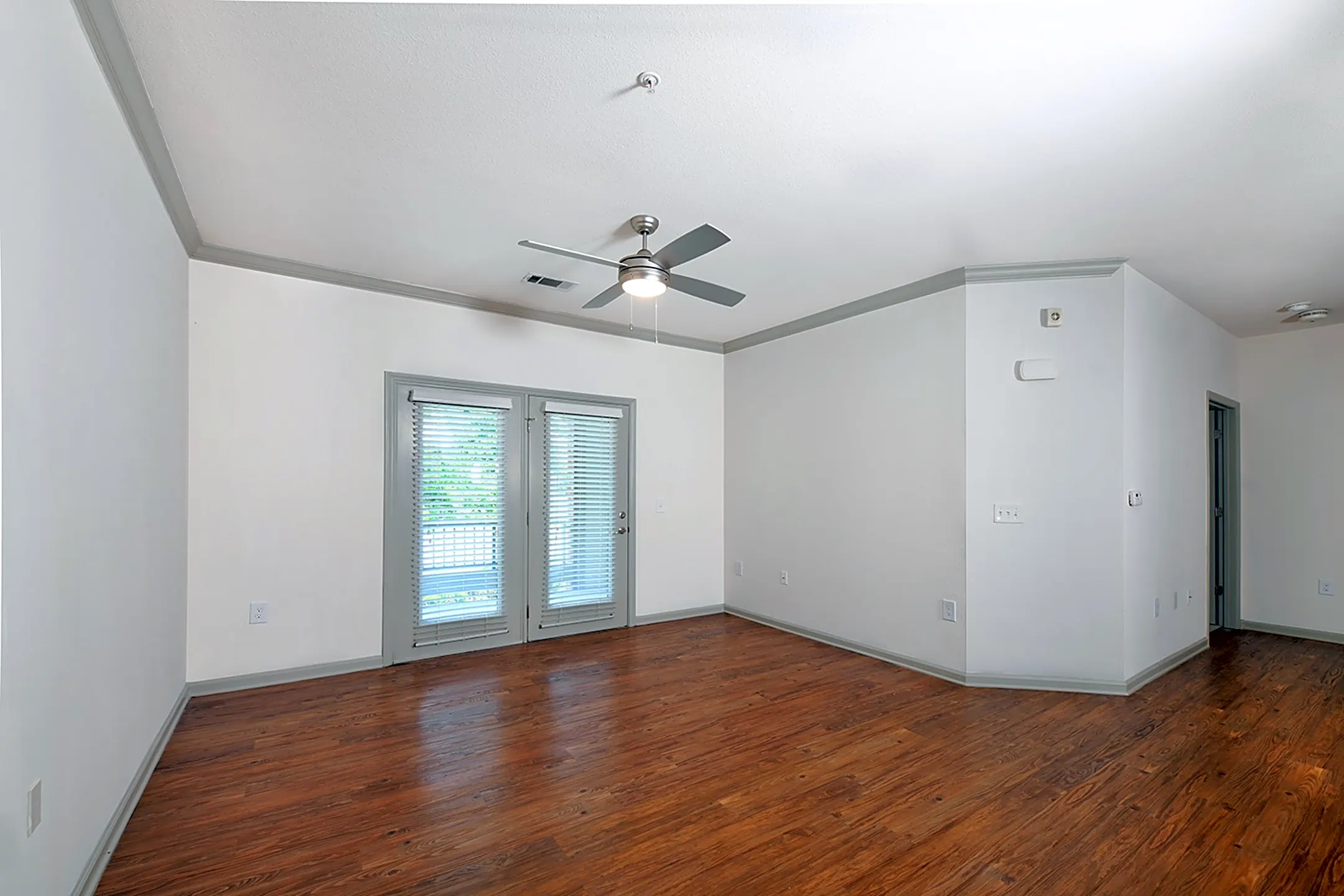 Legacy Cornelius Apartments 18147 W Catawba Ave Cornelius, NC