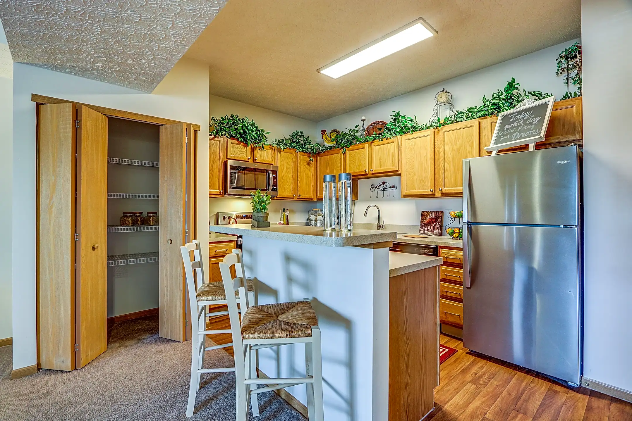 Parkway Village Grove City, OH 43123