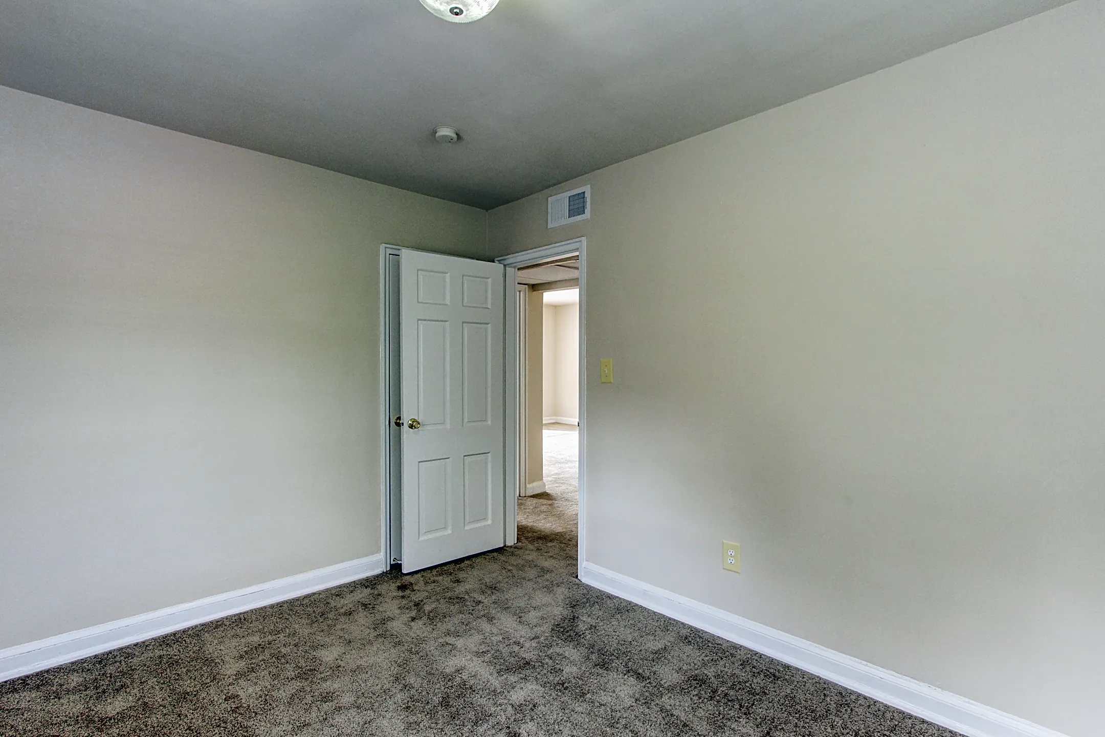 Hamilton Manor 3342 Lancer Dr Hyattsville, MD Apartments for Rent