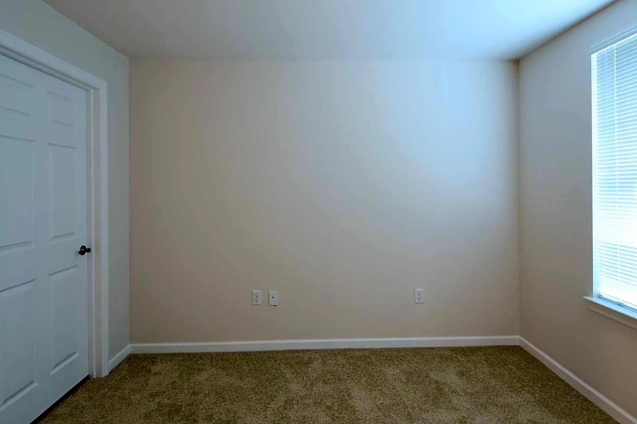 Bedroom - Highland Hills - Cumberland, RI