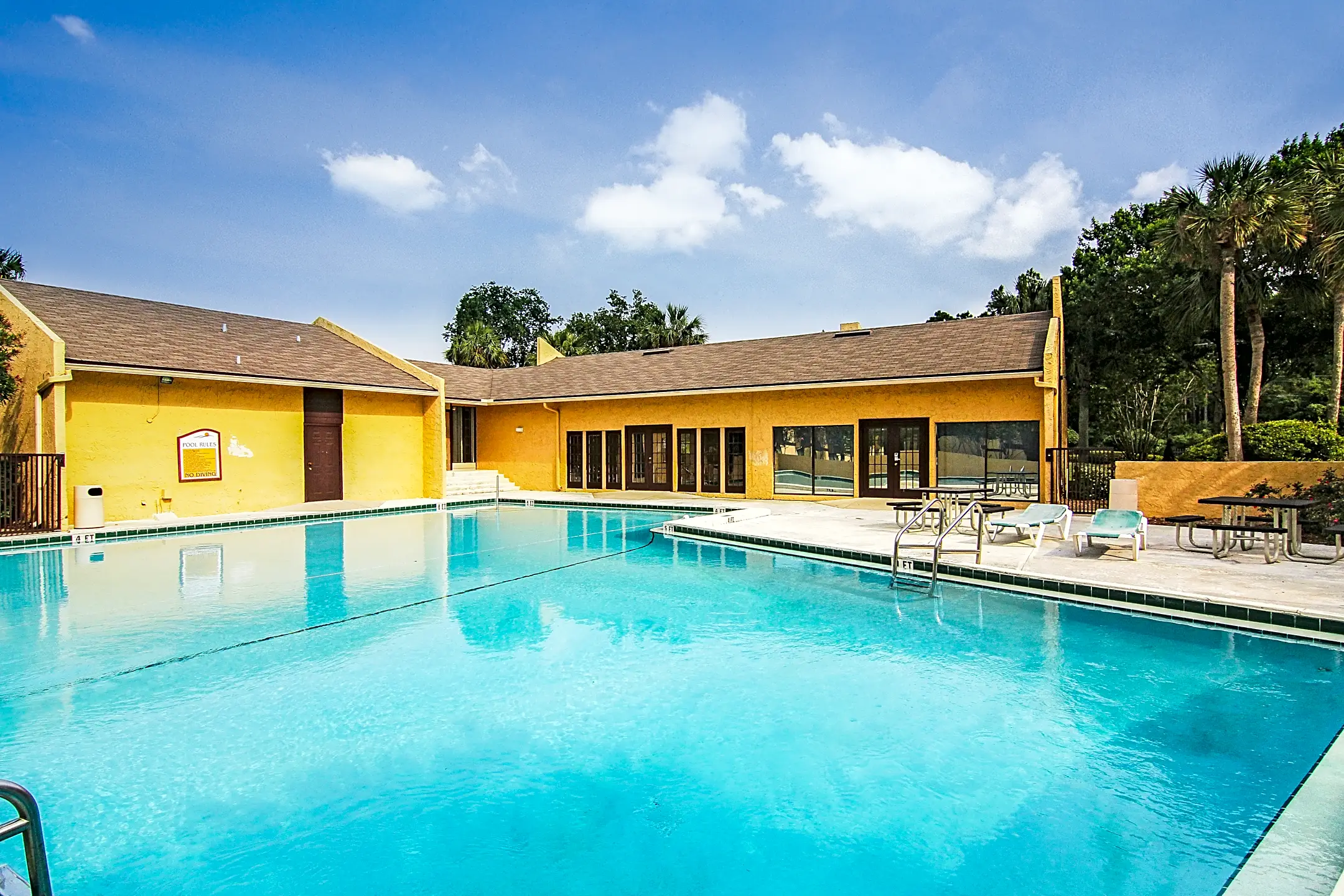 Caroline Square 5959 Fort Caroline Rd Jacksonville, FL Apartments