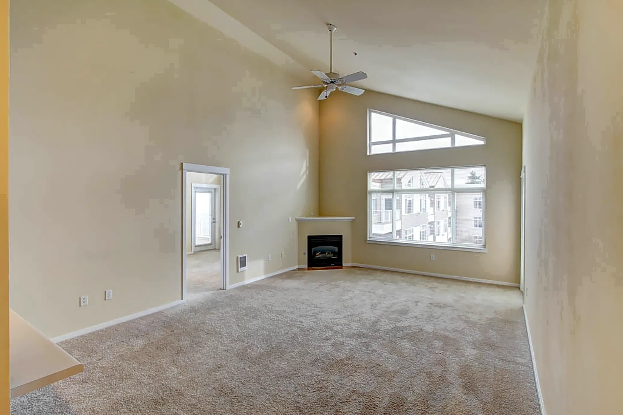 Courtyard Off Main - 136 102nd Avenue Southeast | Bellevue, WA ...