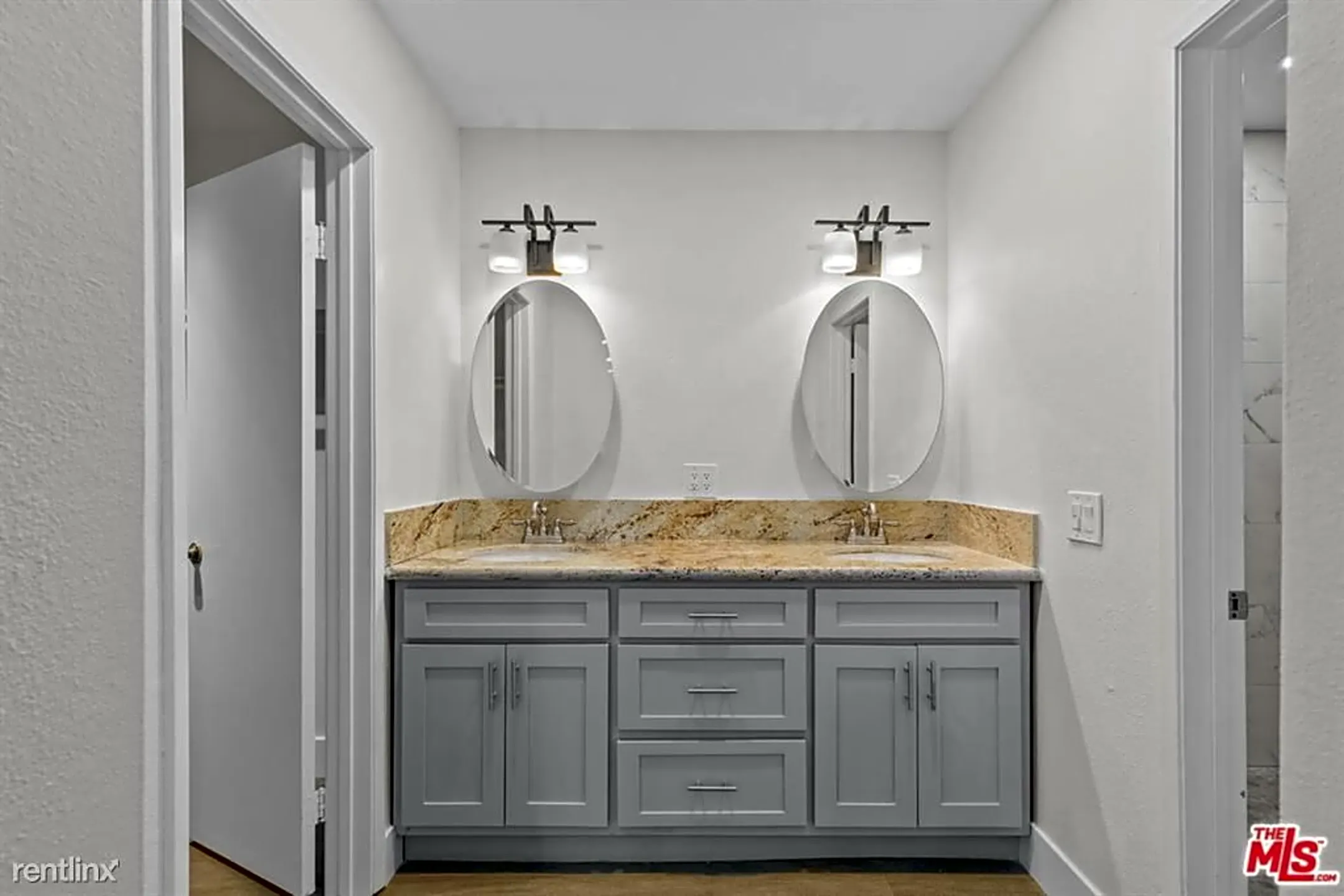 4756 Park Granada 4756 Park Granada unit 264 Calabasas, CA Condos