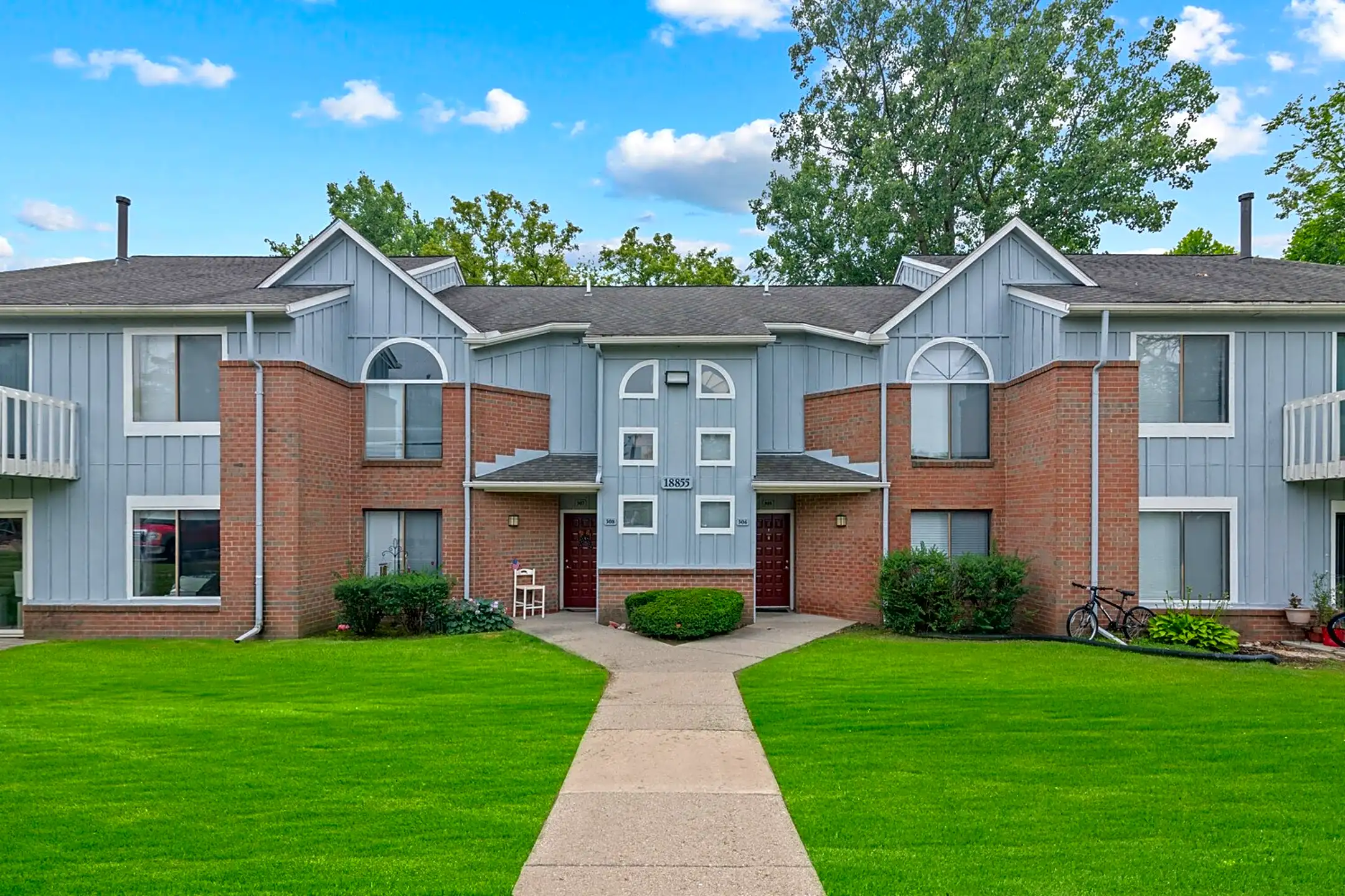 Northville Woods 18800 Innsbrook Dr Northville, MI Apartments for