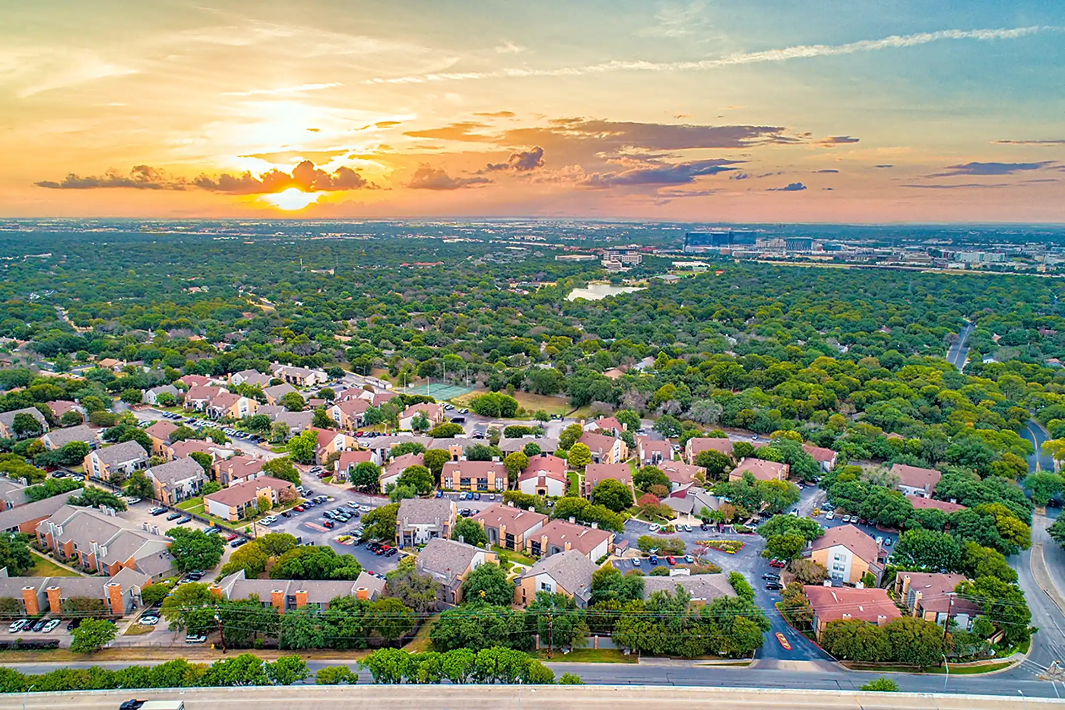 MAA Balcones Woods - 11215 Research Blvd | Austin, TX Apartments for ...