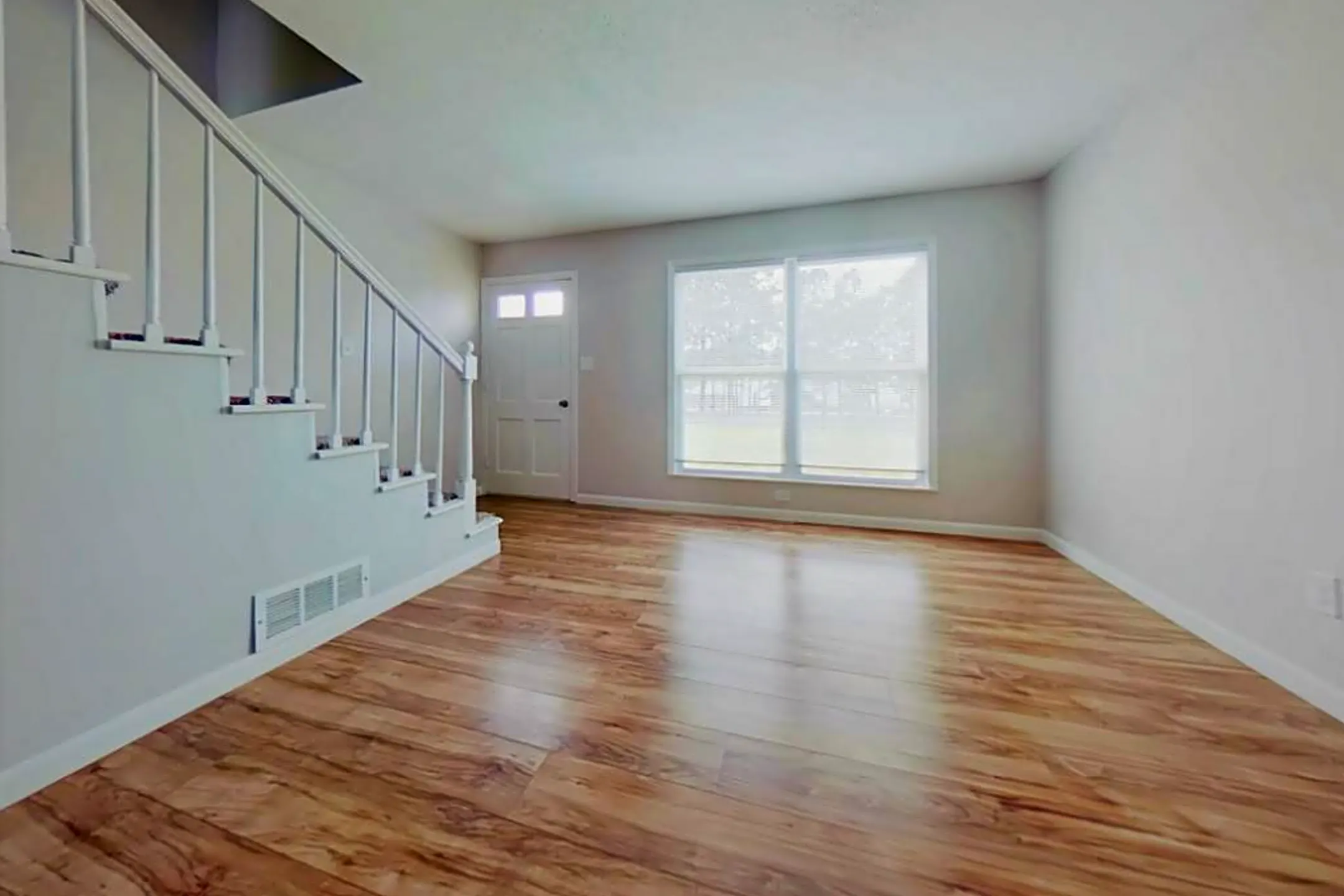 Lionchase Apartments 1311 Blair Street Thomasville, NC Apartments