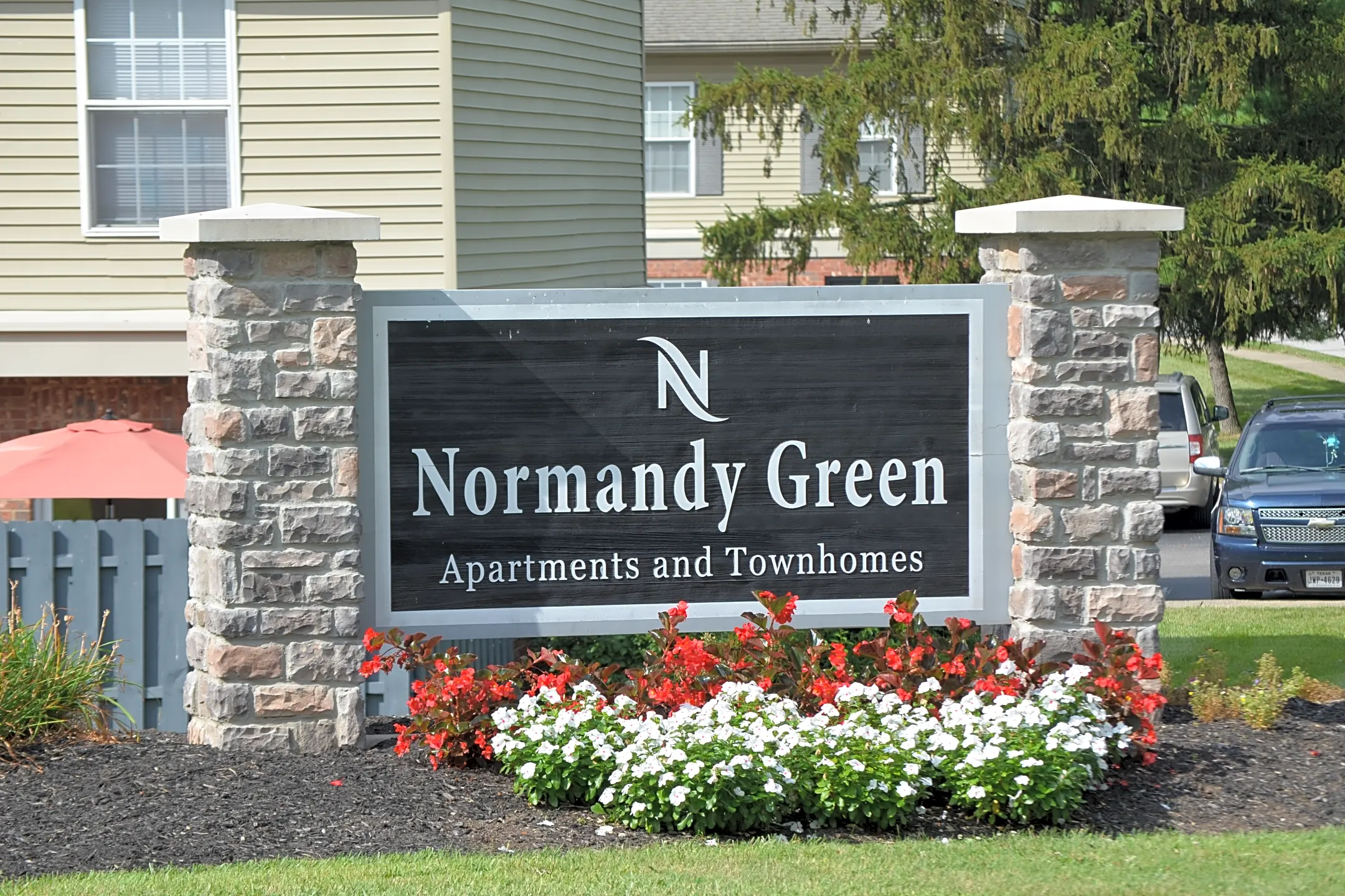Normandy Green Apartments & Townhouses Florence, KY 41042